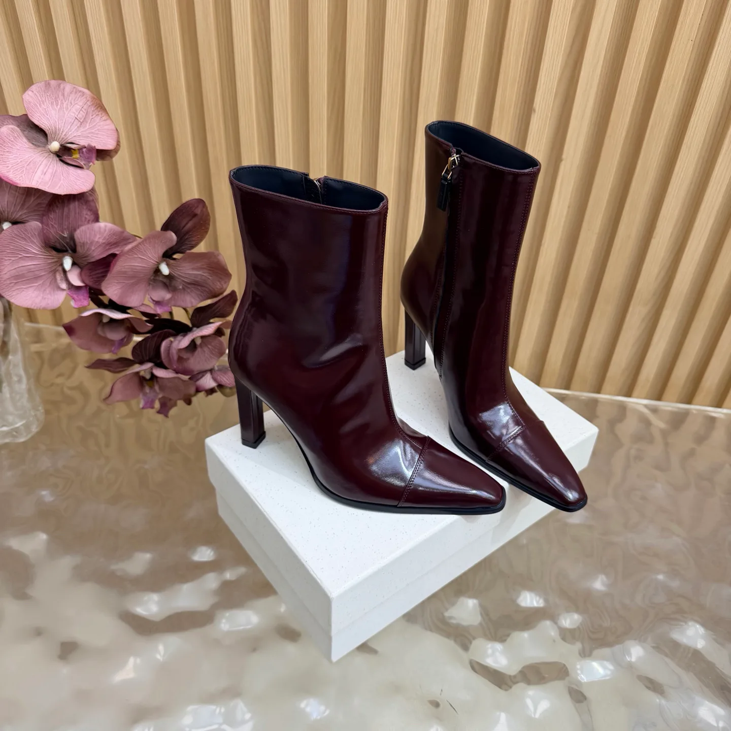Women's Booties SAINT LAURENT 18508924