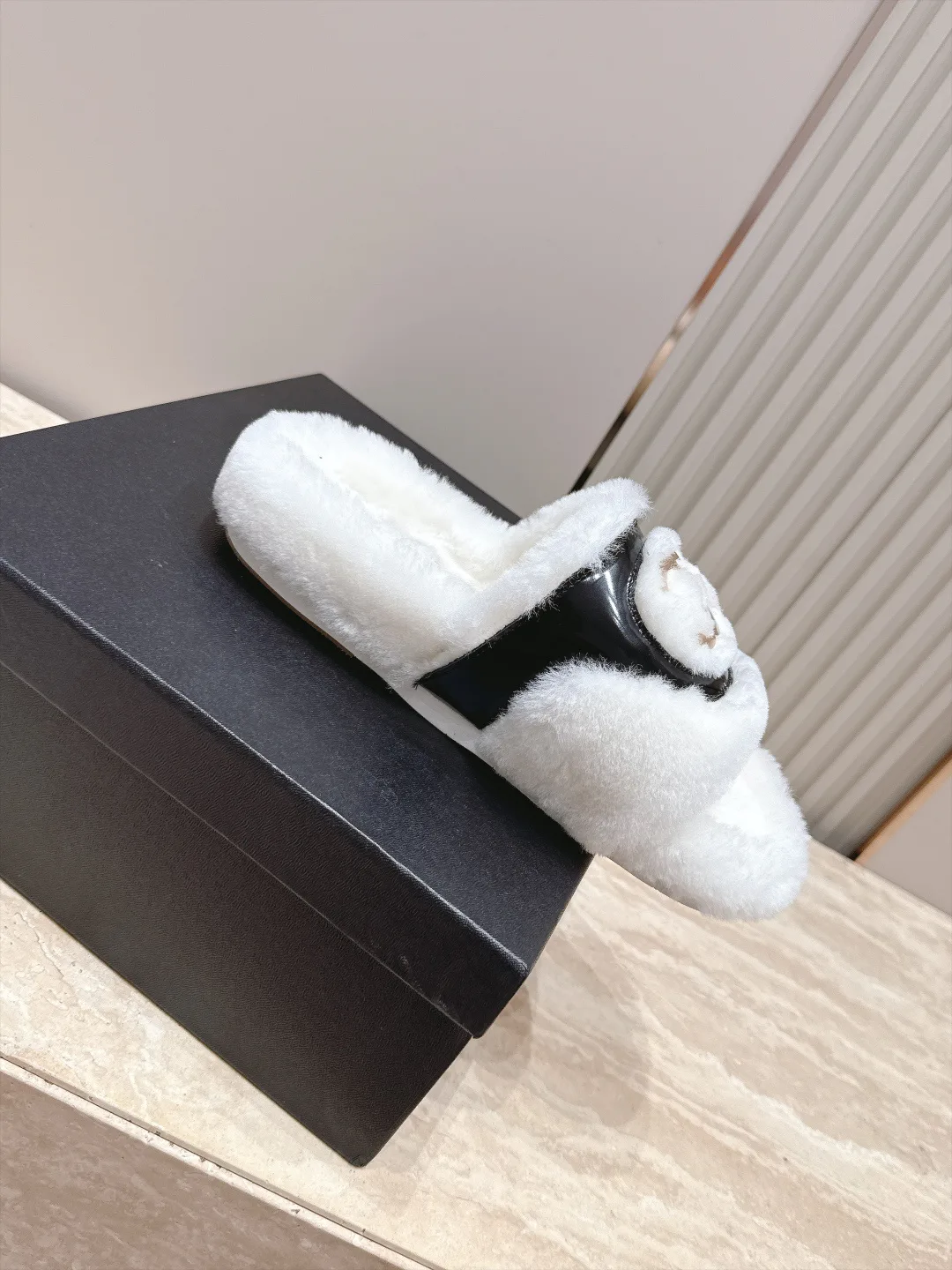 Women's Slippers CHANEL 18266285