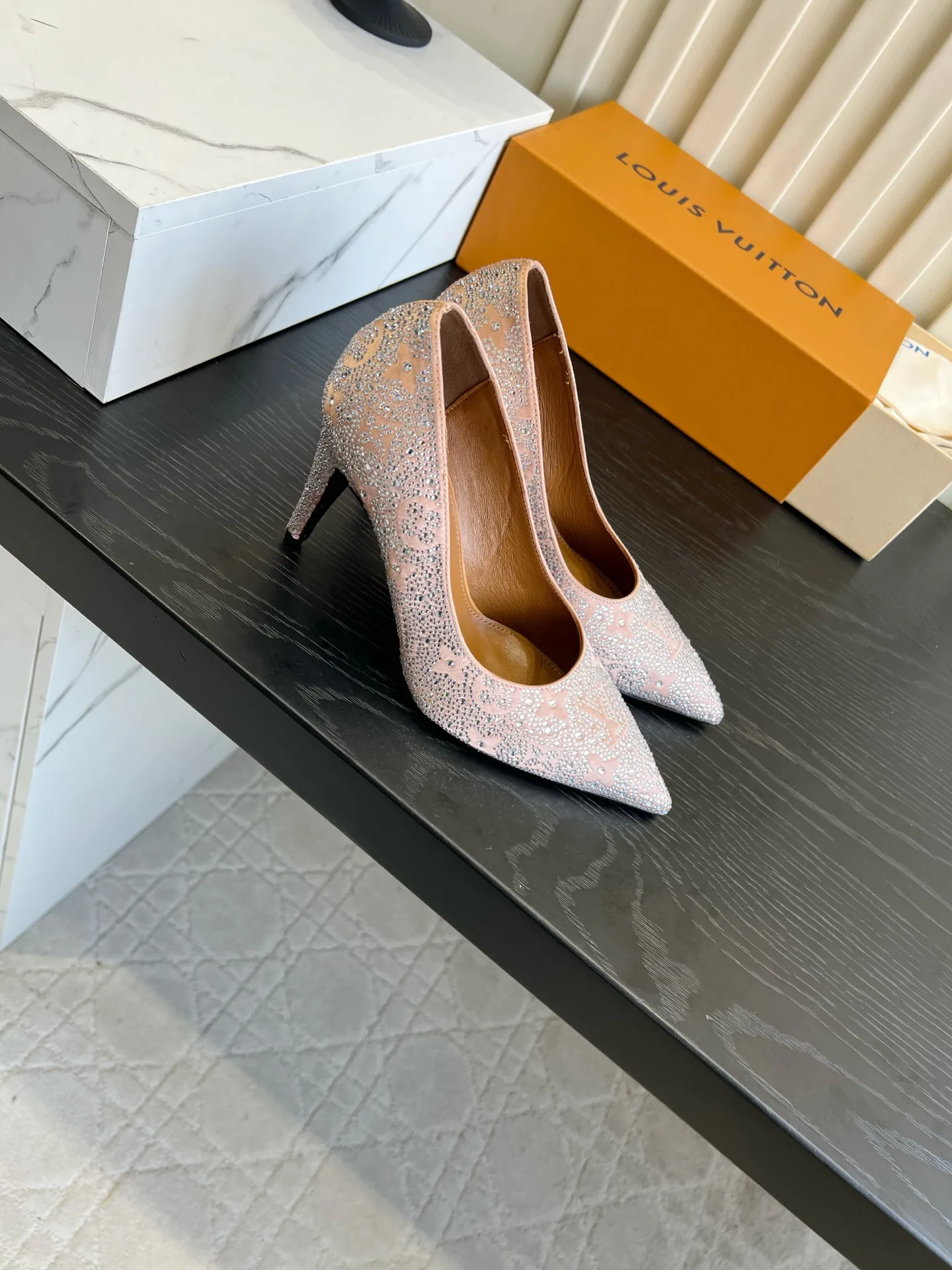 Women's Heels LOUIS VUITTON 18152245