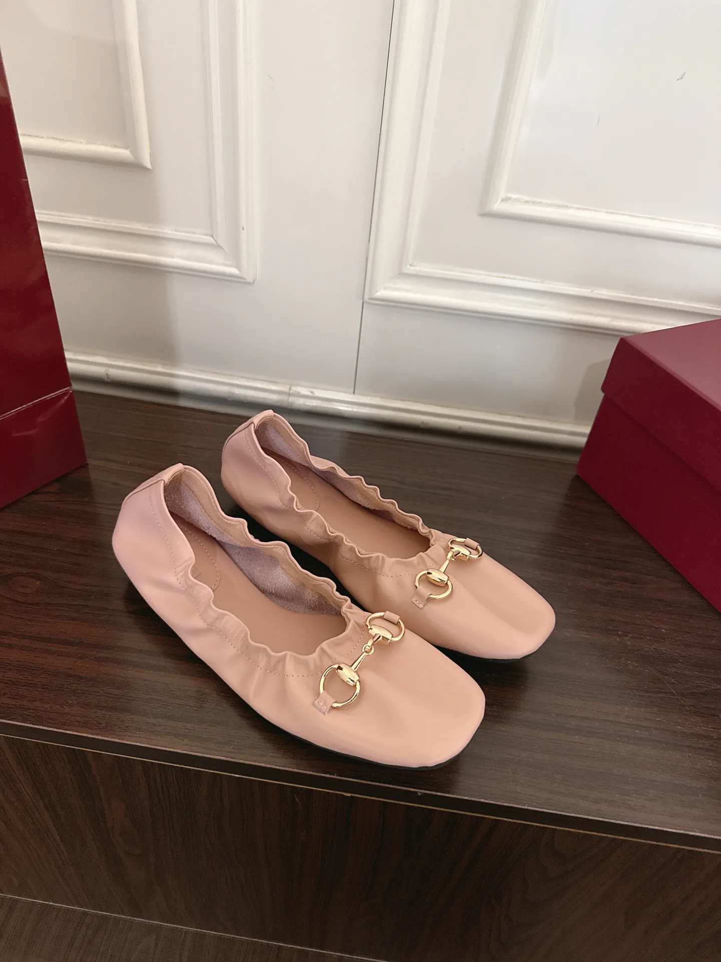 Women's Ballet Flats GUCCI 18135537