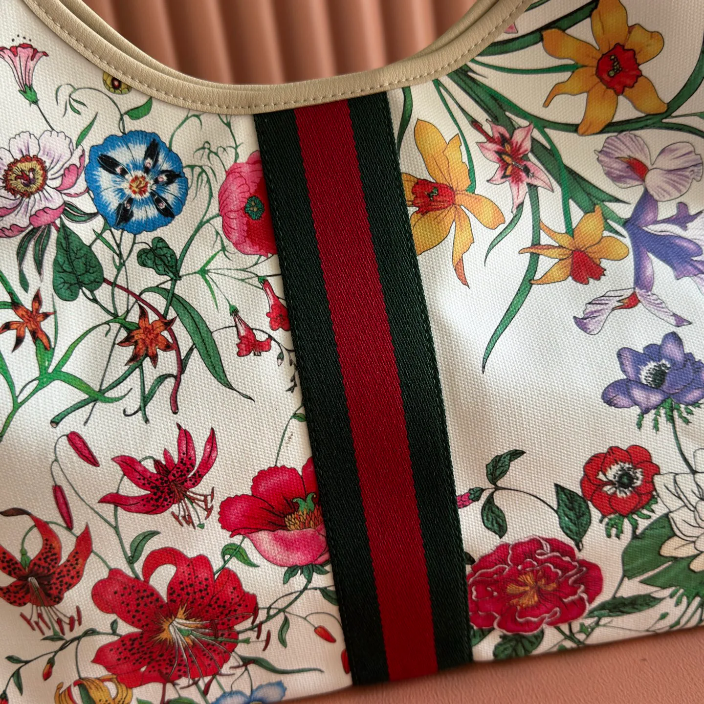 Women's Classic Handbags GUCCI 18148089