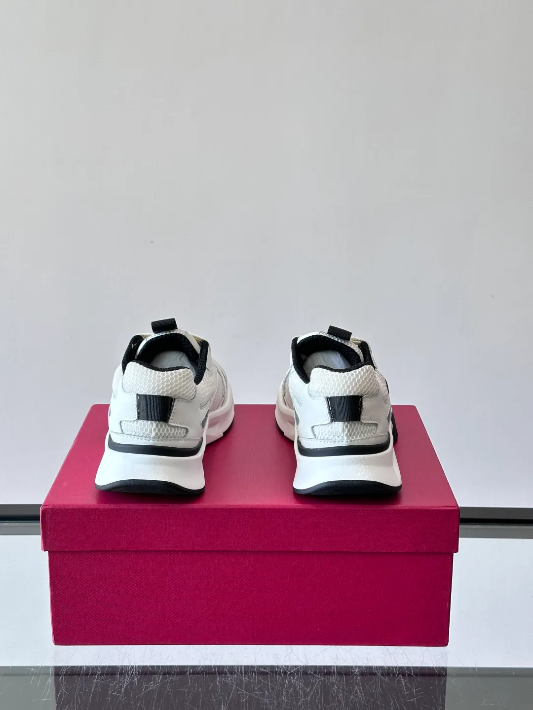 Men's Sneakers VALENTINO 17328752