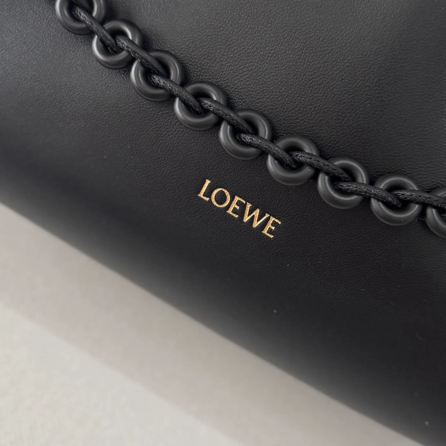 Women's Classic Handbags LOEWE 17829094