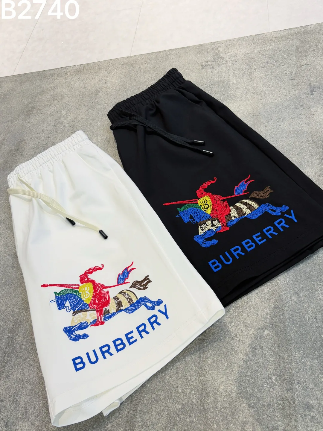 Men's Shorts BURBERRY 18000483