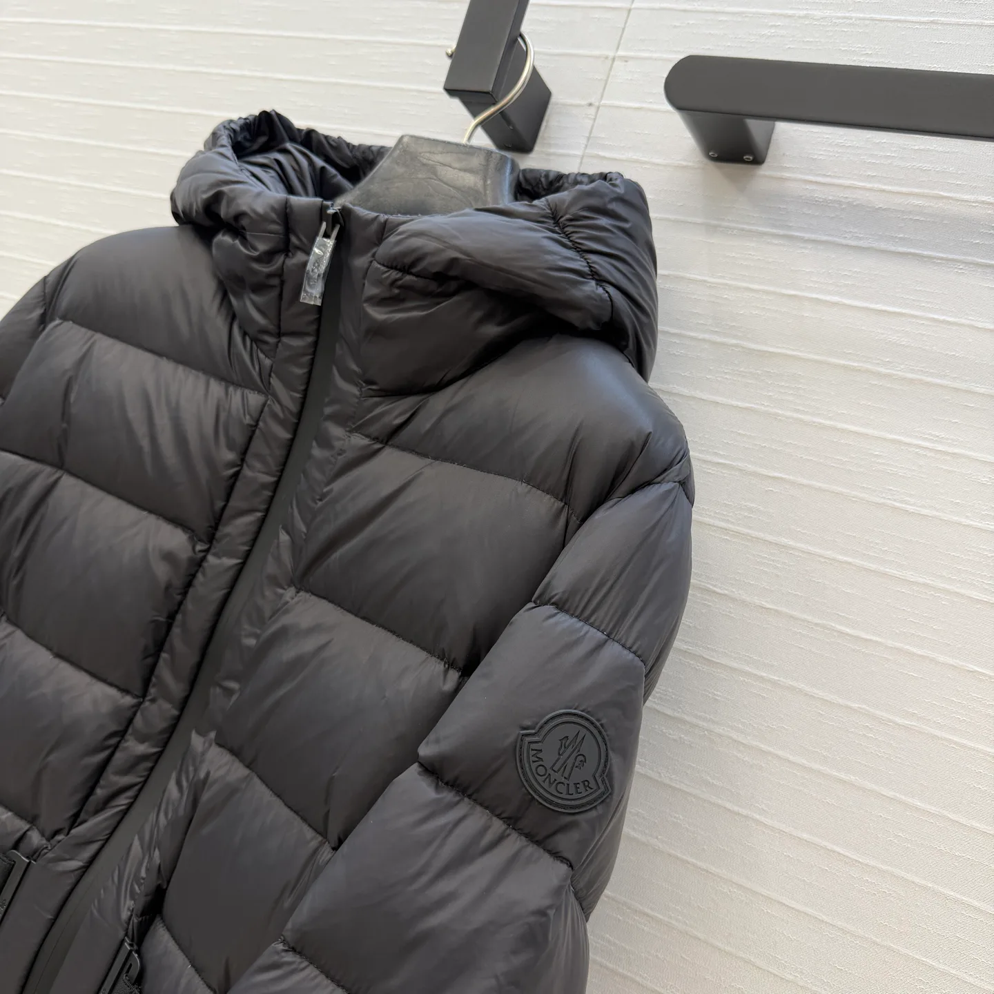 Women's Jackets And Down Jackets MONCLER 18277313