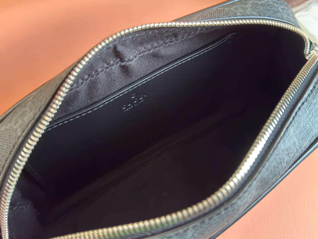 Women's Shoulder Bags GUCCI 17947635