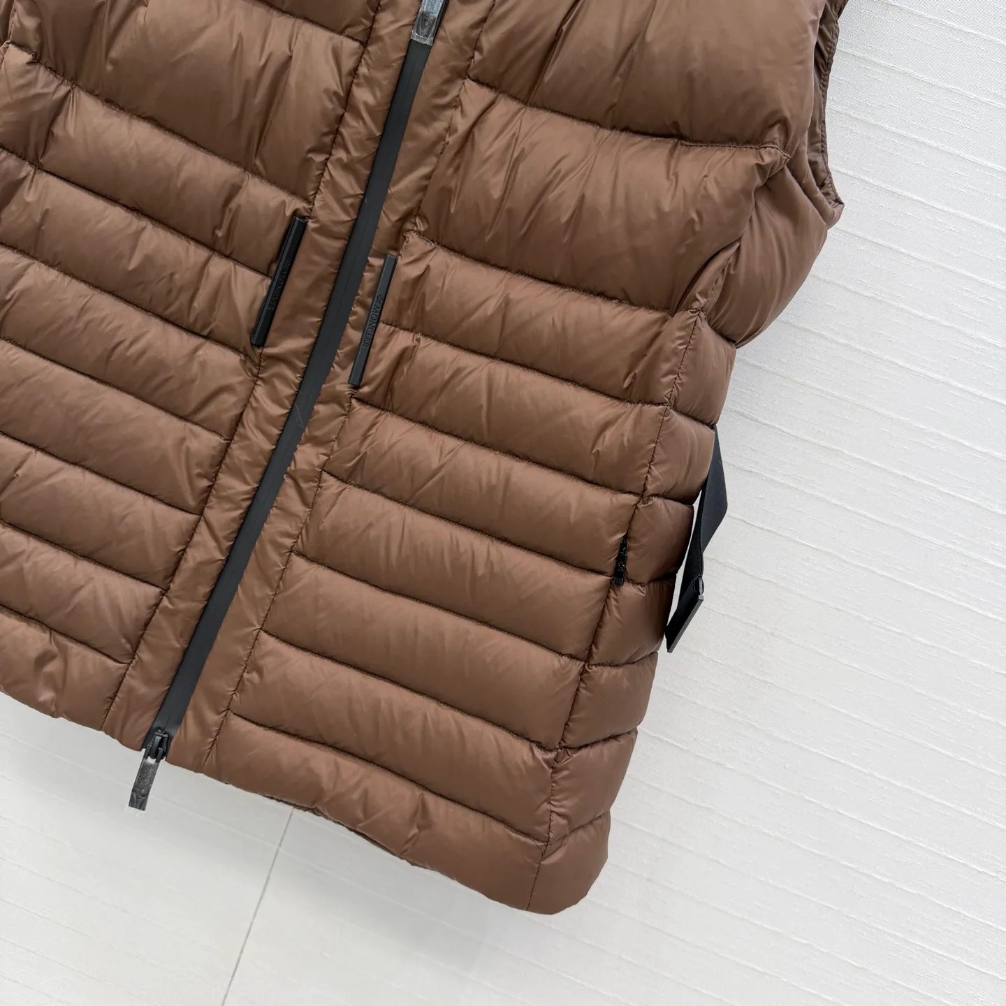 Women's Vests MONCLER 18022884