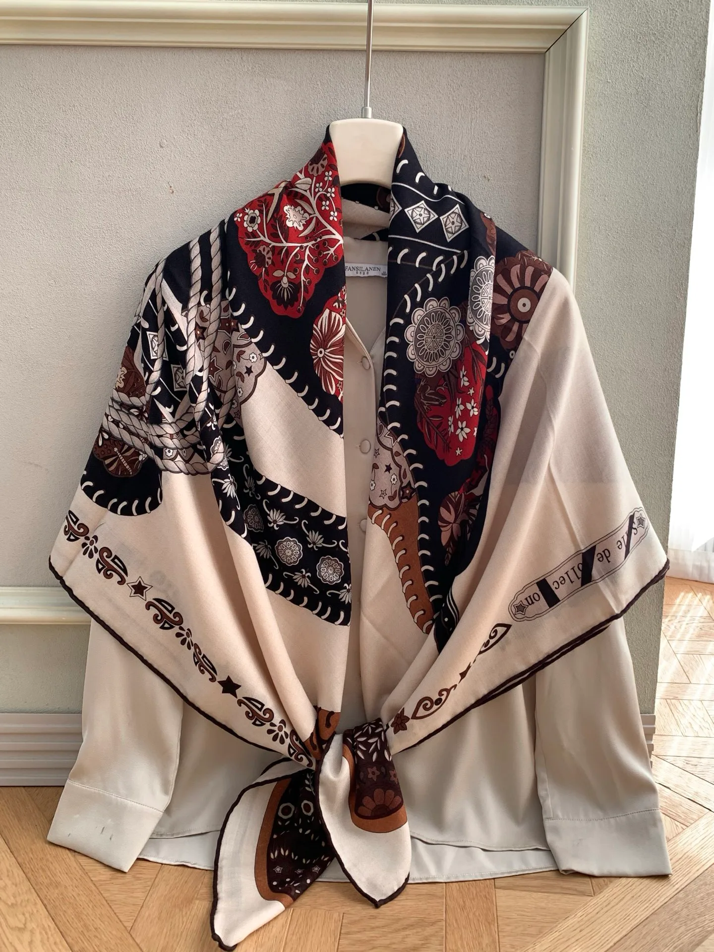 Silk Scarves HERMES 18222483
