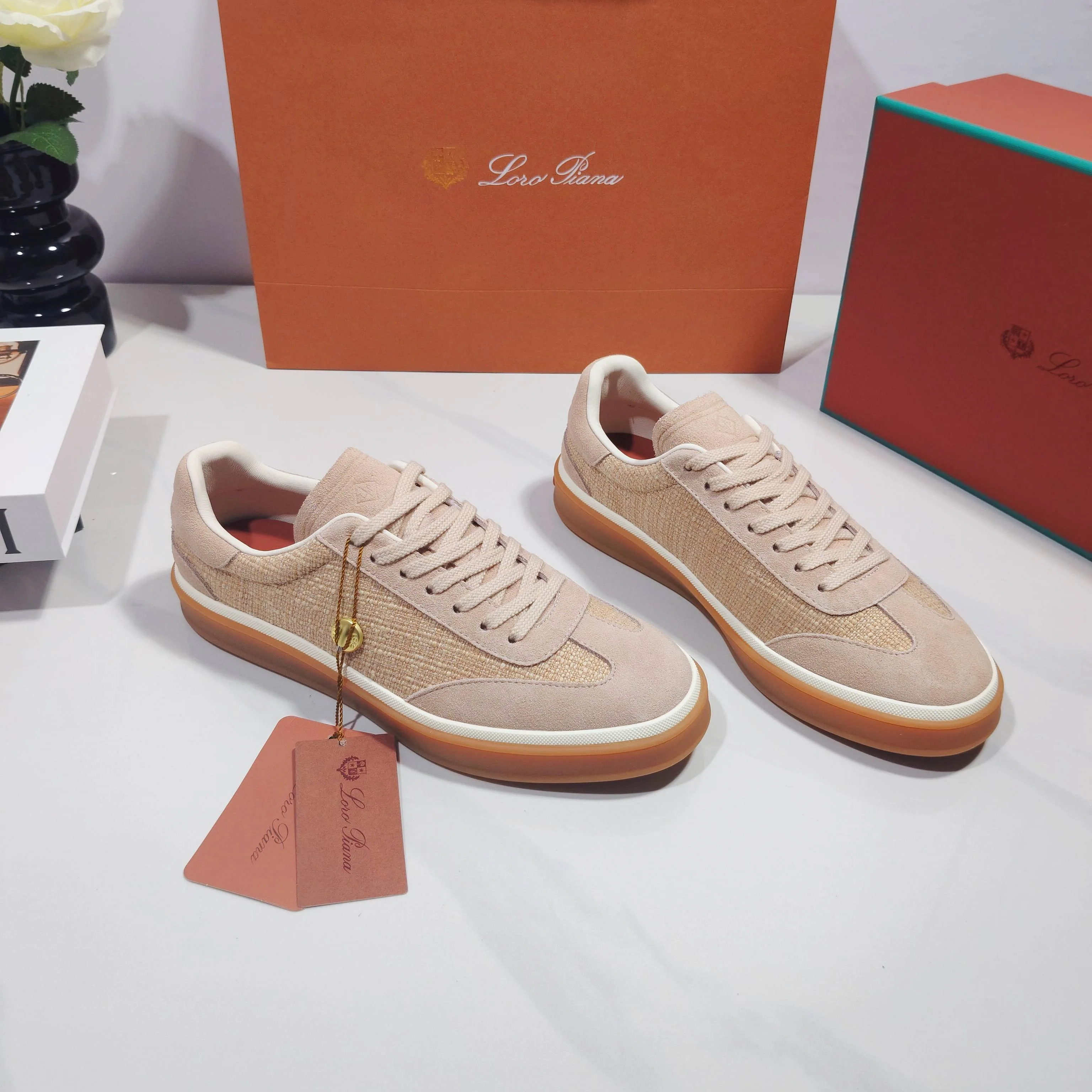 Women's Sneakers LORO PIANA 17961936