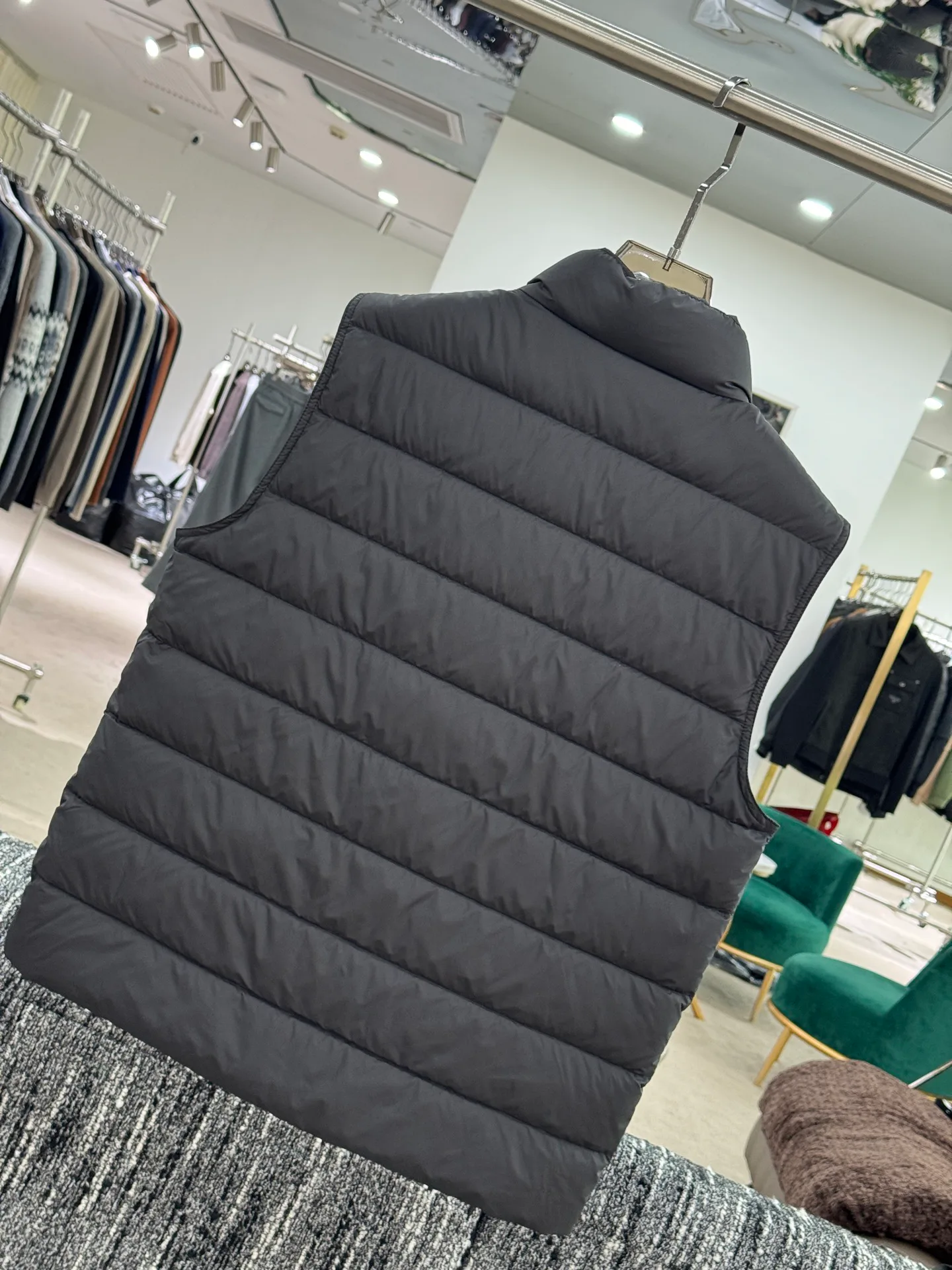 Men's Vests MONCLER 18084242
