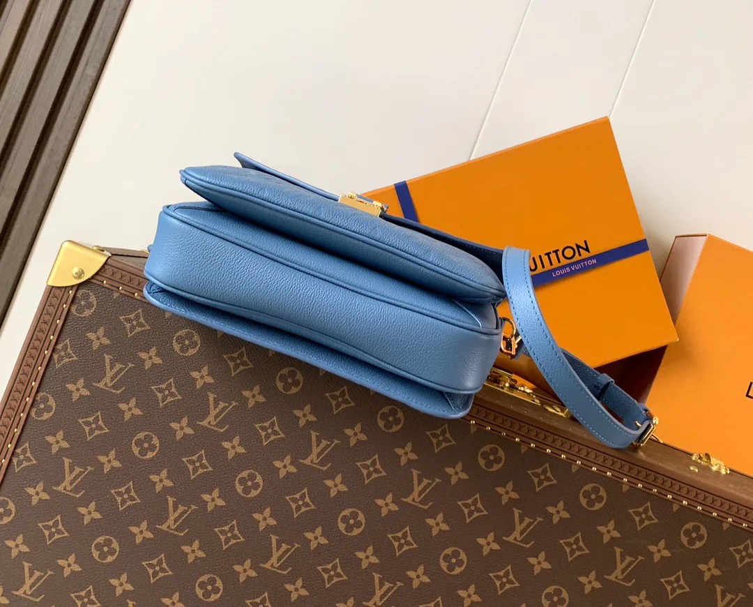 Women's Shoulder Bags LOUIS VUITTON 18153216