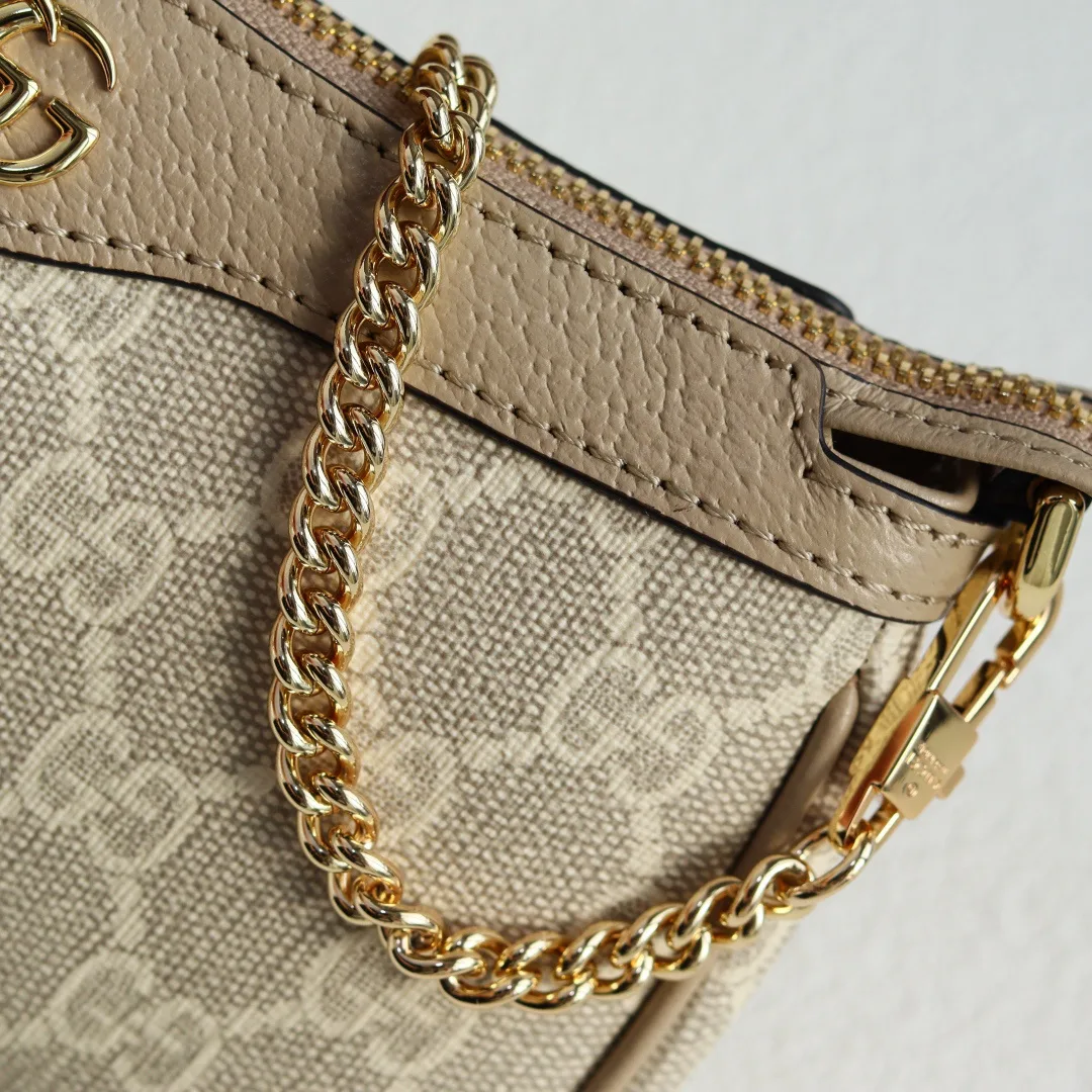 Women's Classic Handbags GUCCI 17947775