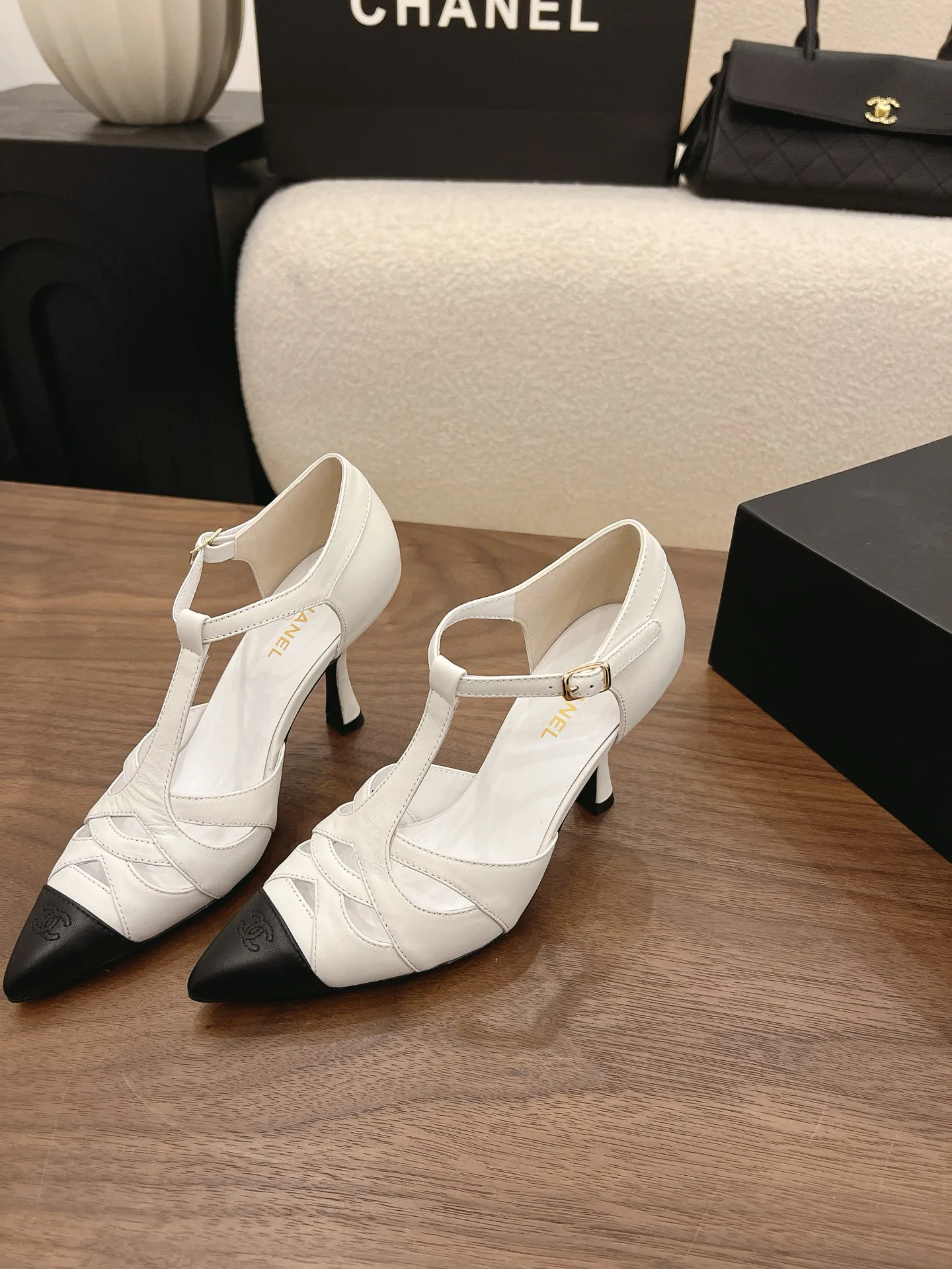 Women's Heels CHANEL 16931515