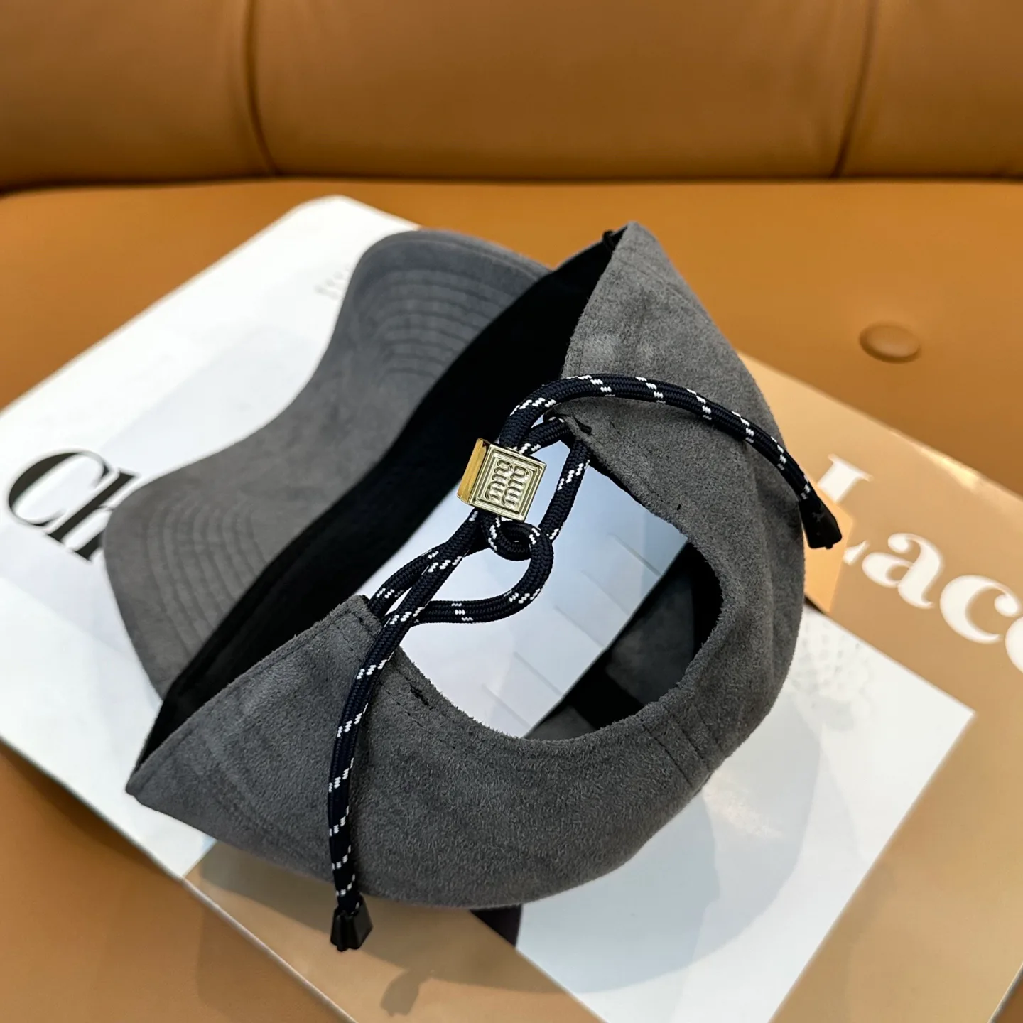 Hats MIU MIU 17411581