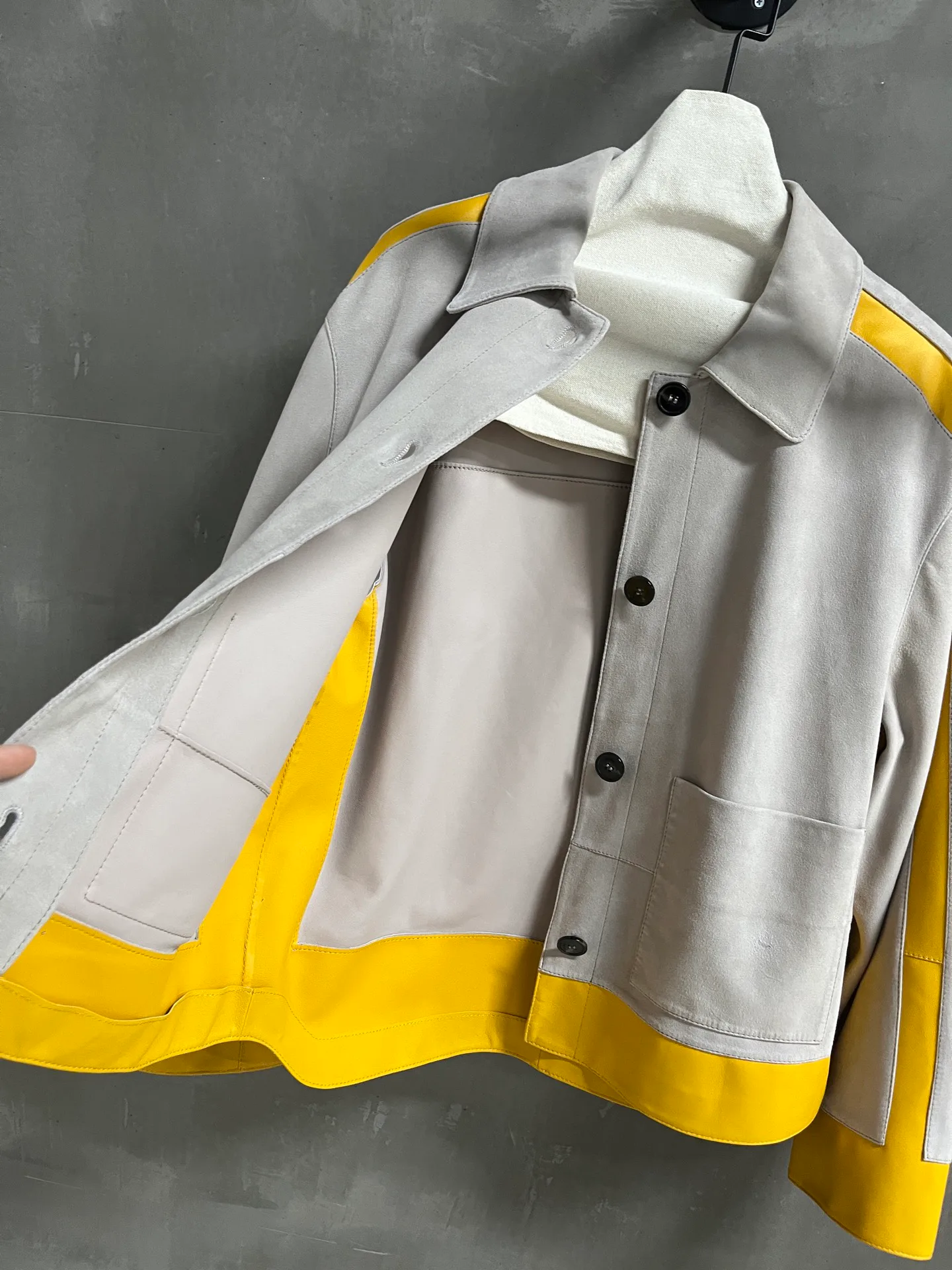 Women's Leather Jackets And Sheepskin Coats LOEWE 18172880
