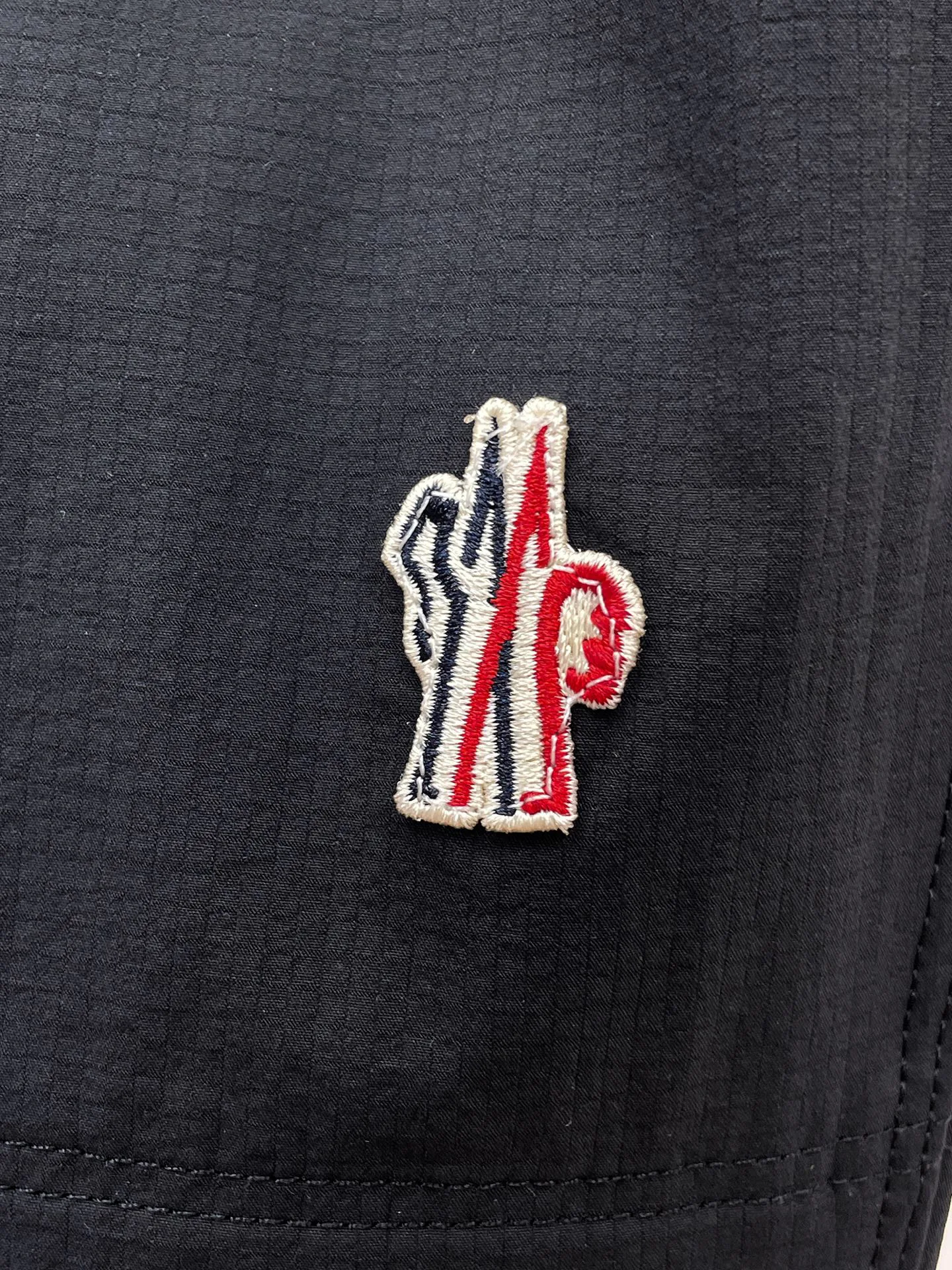 Men's Trousers MONCLER 18399302