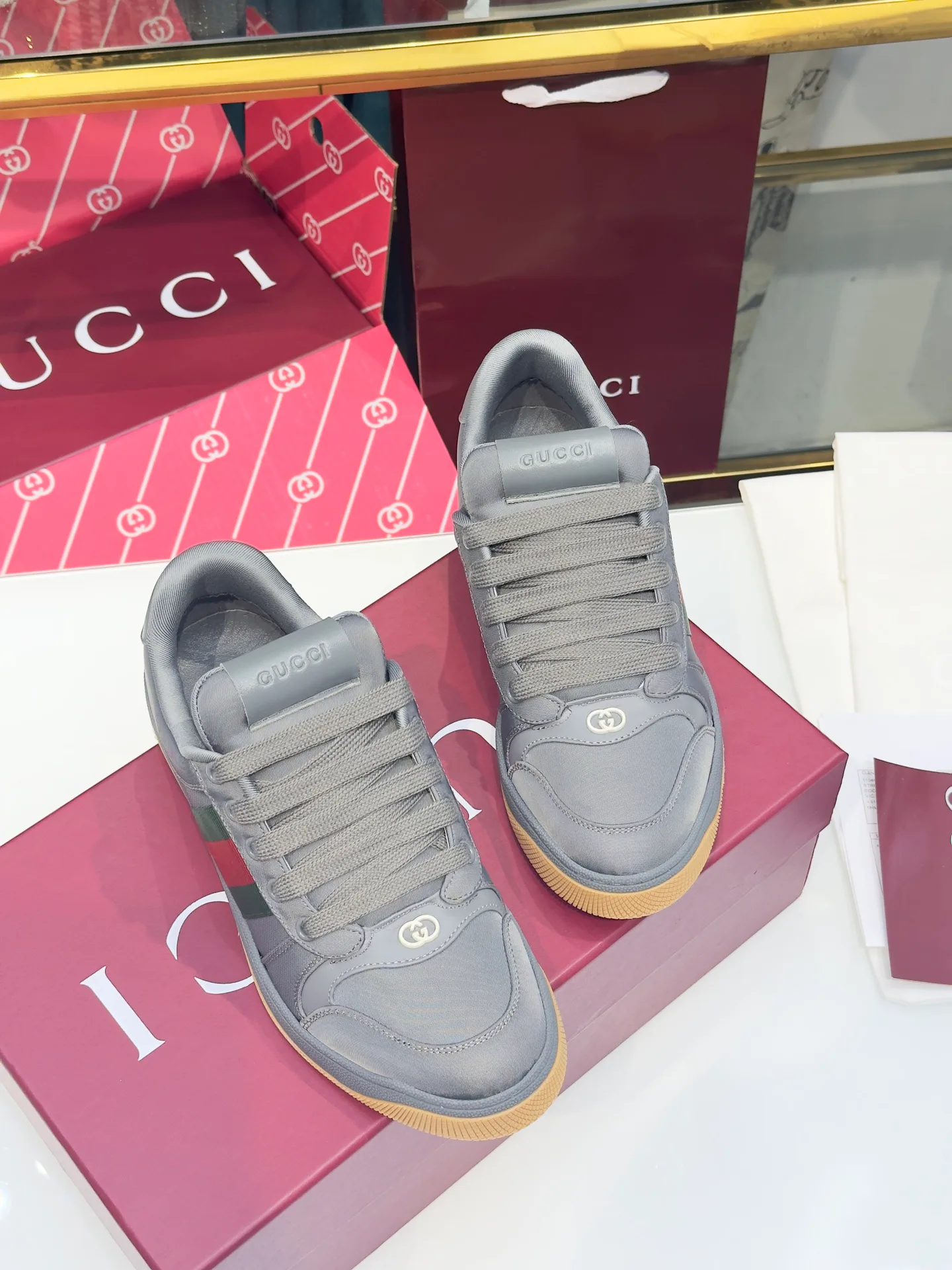 Women's Sneakers GUCCI 17946879