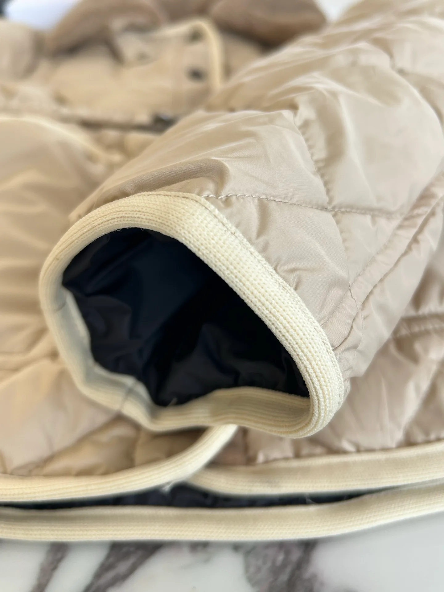 Men's Jackets And Down Jackets MONCLER 18231453