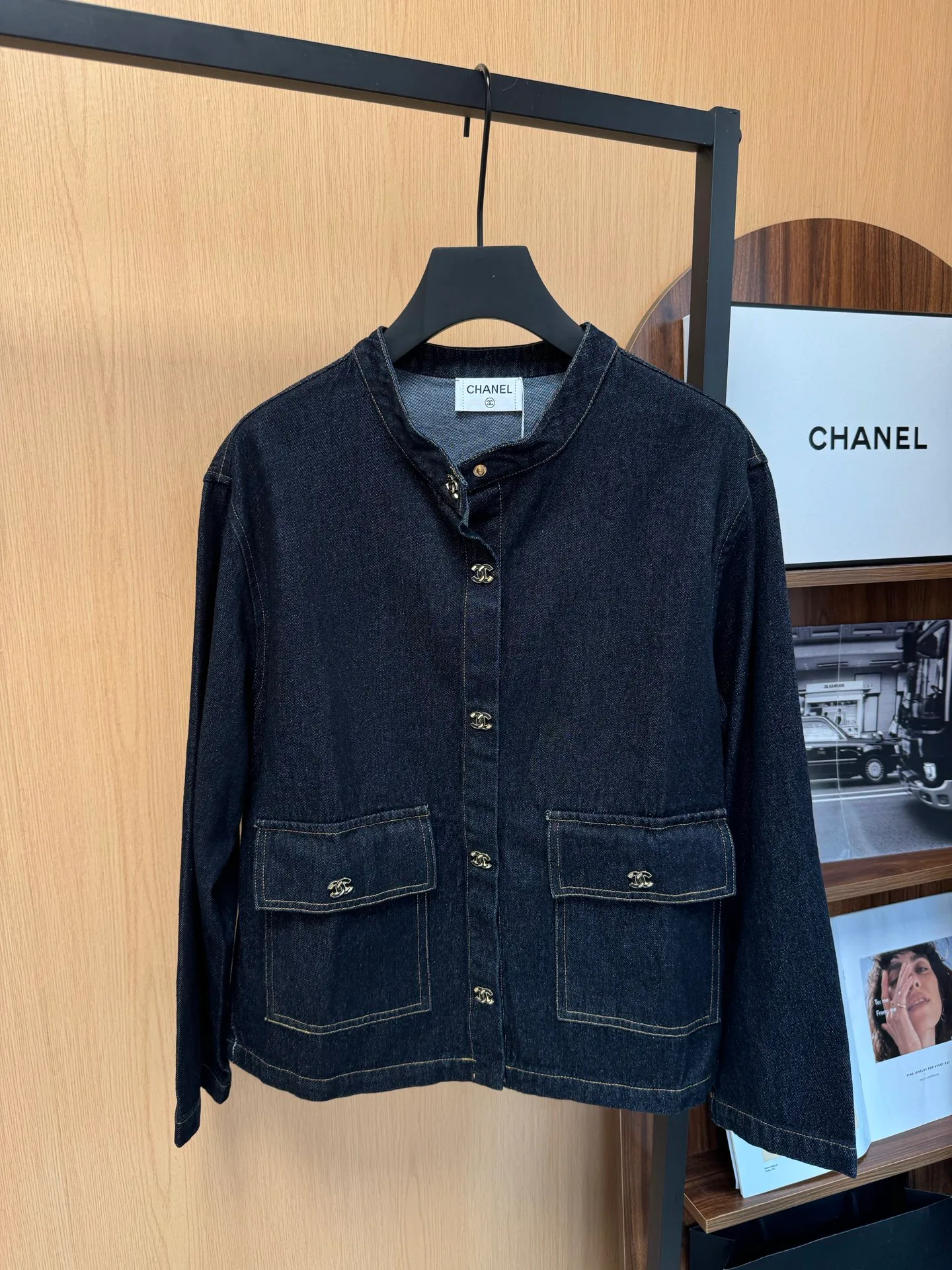 Women's Jackets And Down Jackets CHANEL 17892395