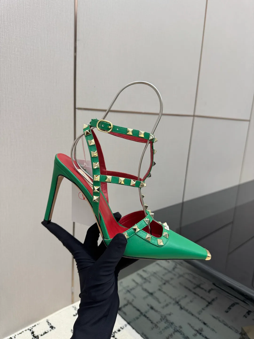 Women's Open-Toe Sandals VALENTINO 17594489
