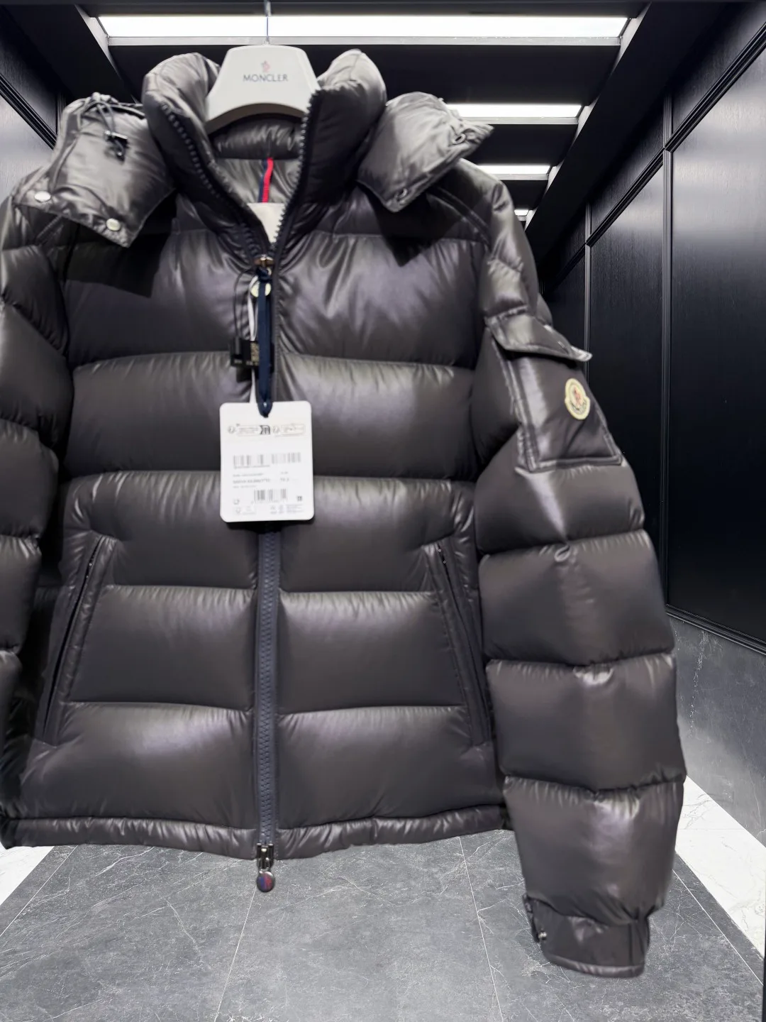 Men's Jackets And Down Jackets MONCLER 18029796