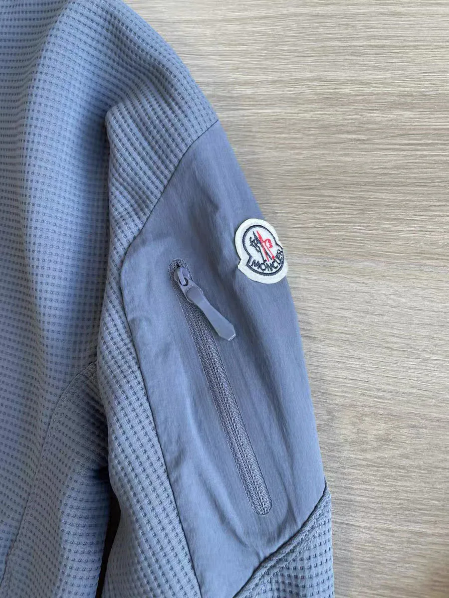 Men's Jackets And Down Jackets MONCLER 18366142