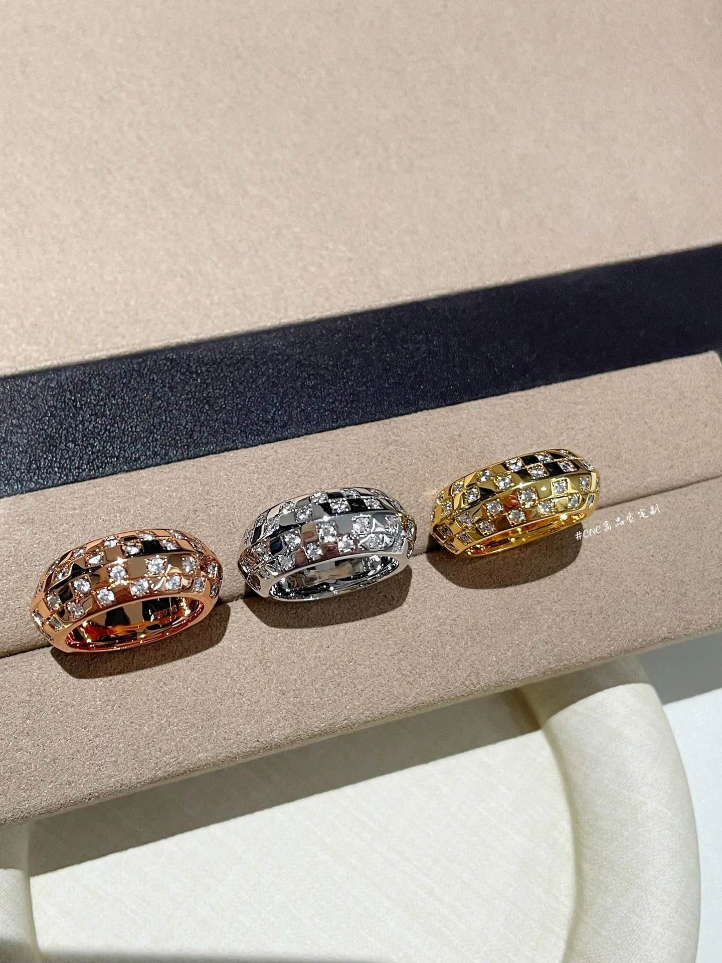 Jewelry LOUIS VUITTON 17819345