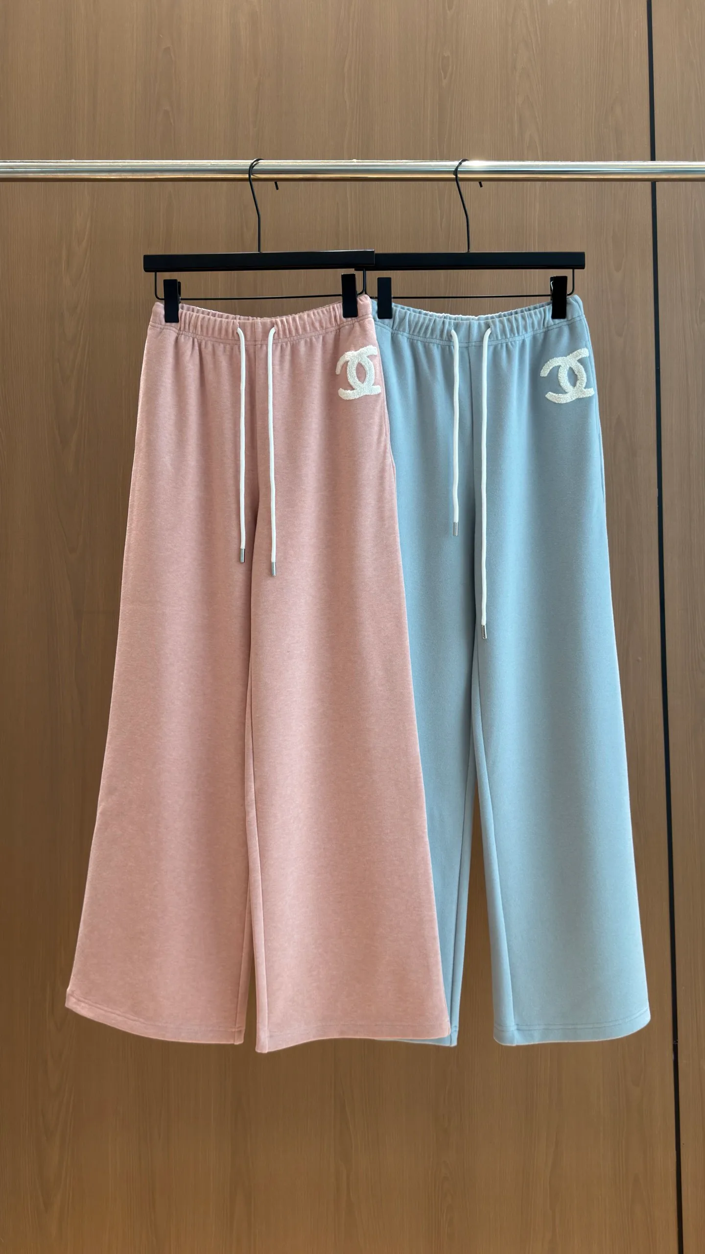 Women's Trousers CHANEL 18528288