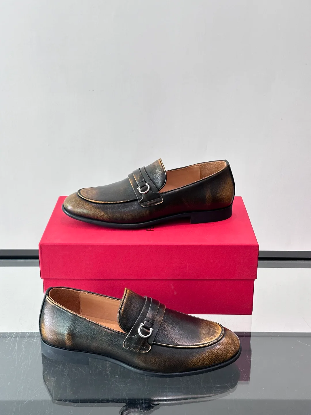 Men's Loafers And Dress Shoes SALVATORE FERRAGAMO 18079439