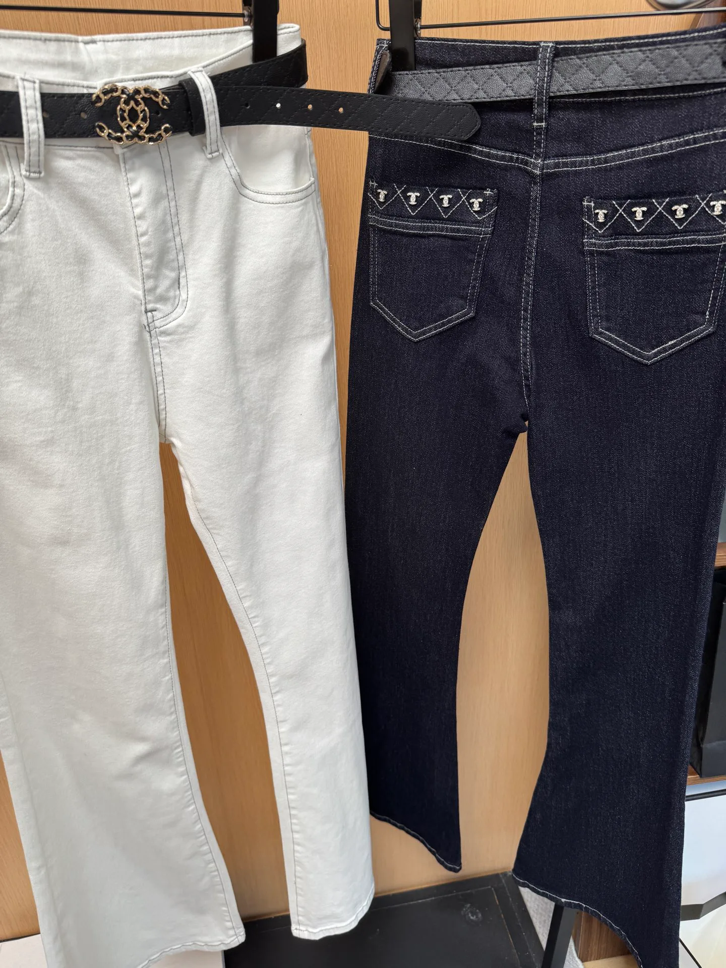 Women's Jeans CHANEL 18138529