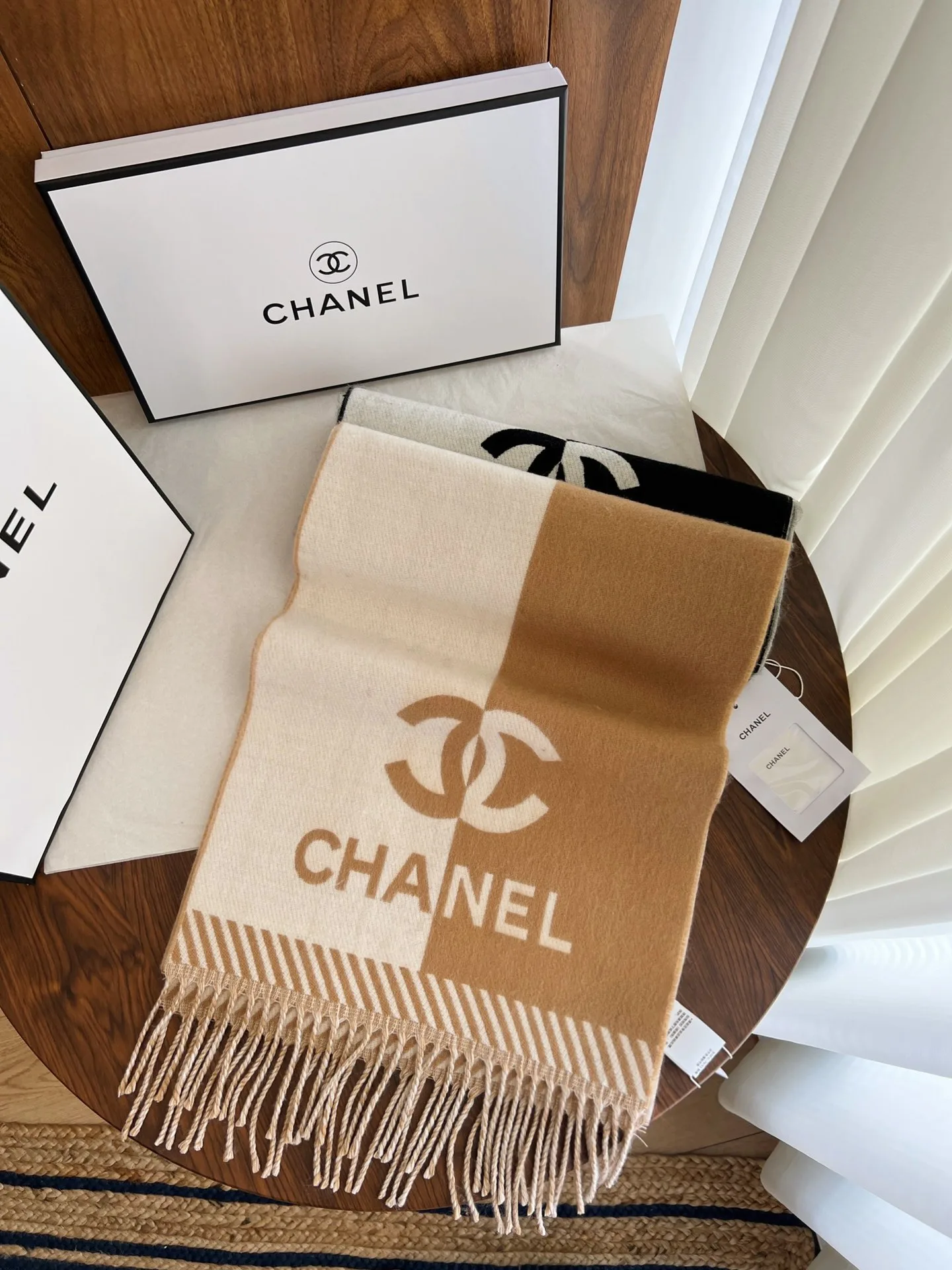 Шарфы Chanel 18555799