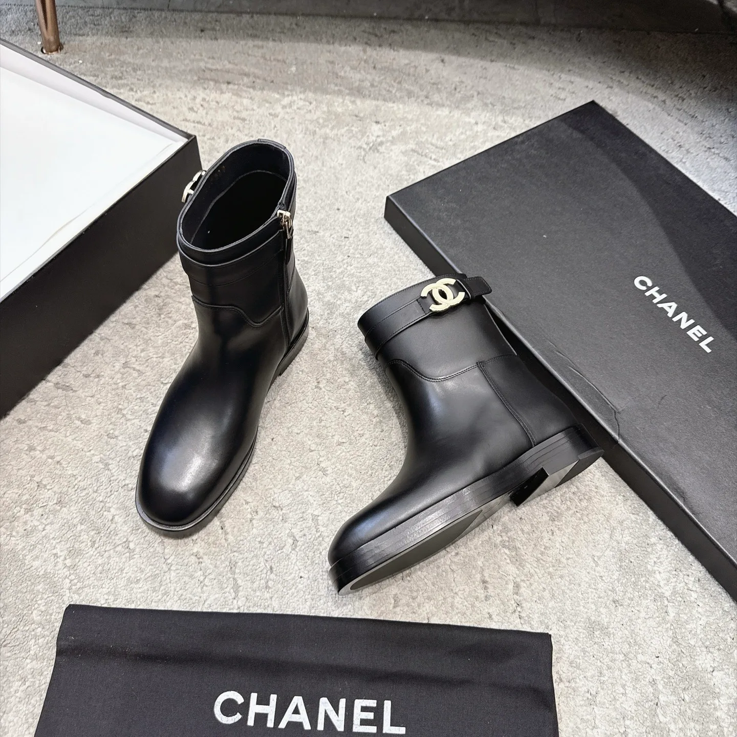 Сапоги Женские Chanel 18559197