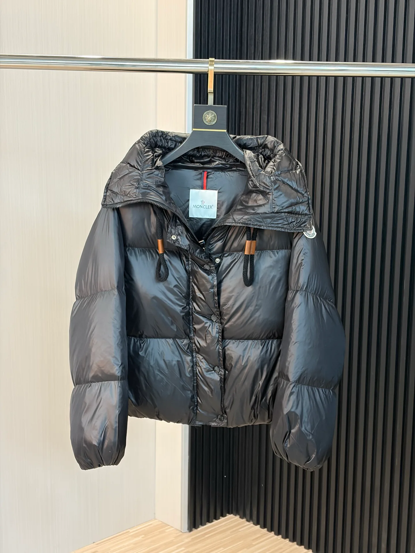 Men's Jackets And Down Jackets MONCLER 18434686