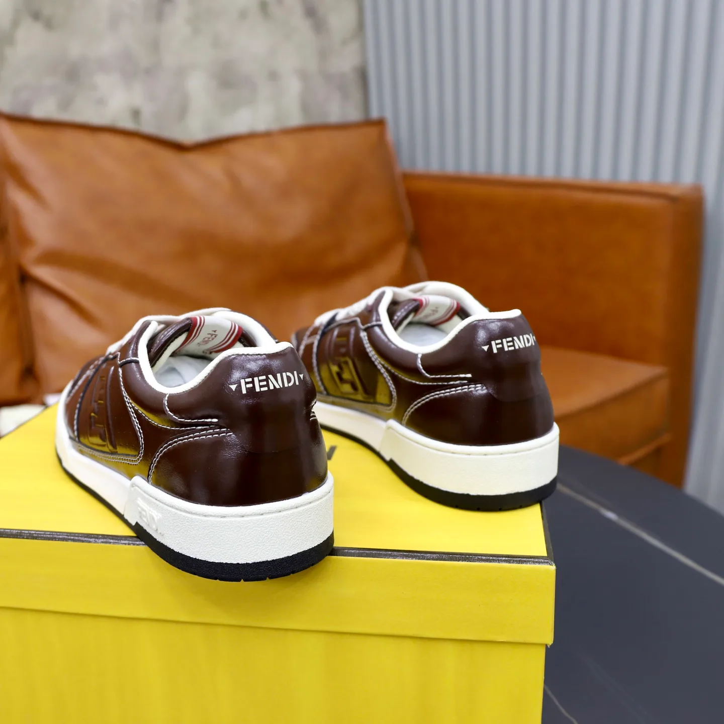 Women's Sneakers FENDI 18516272