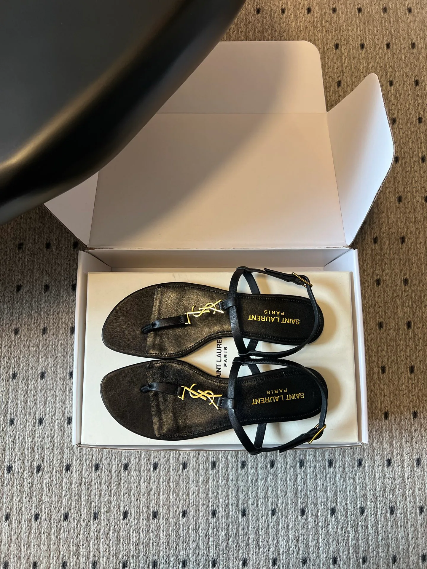 Women's Flip-Flops SAINT LAURENT 17632147