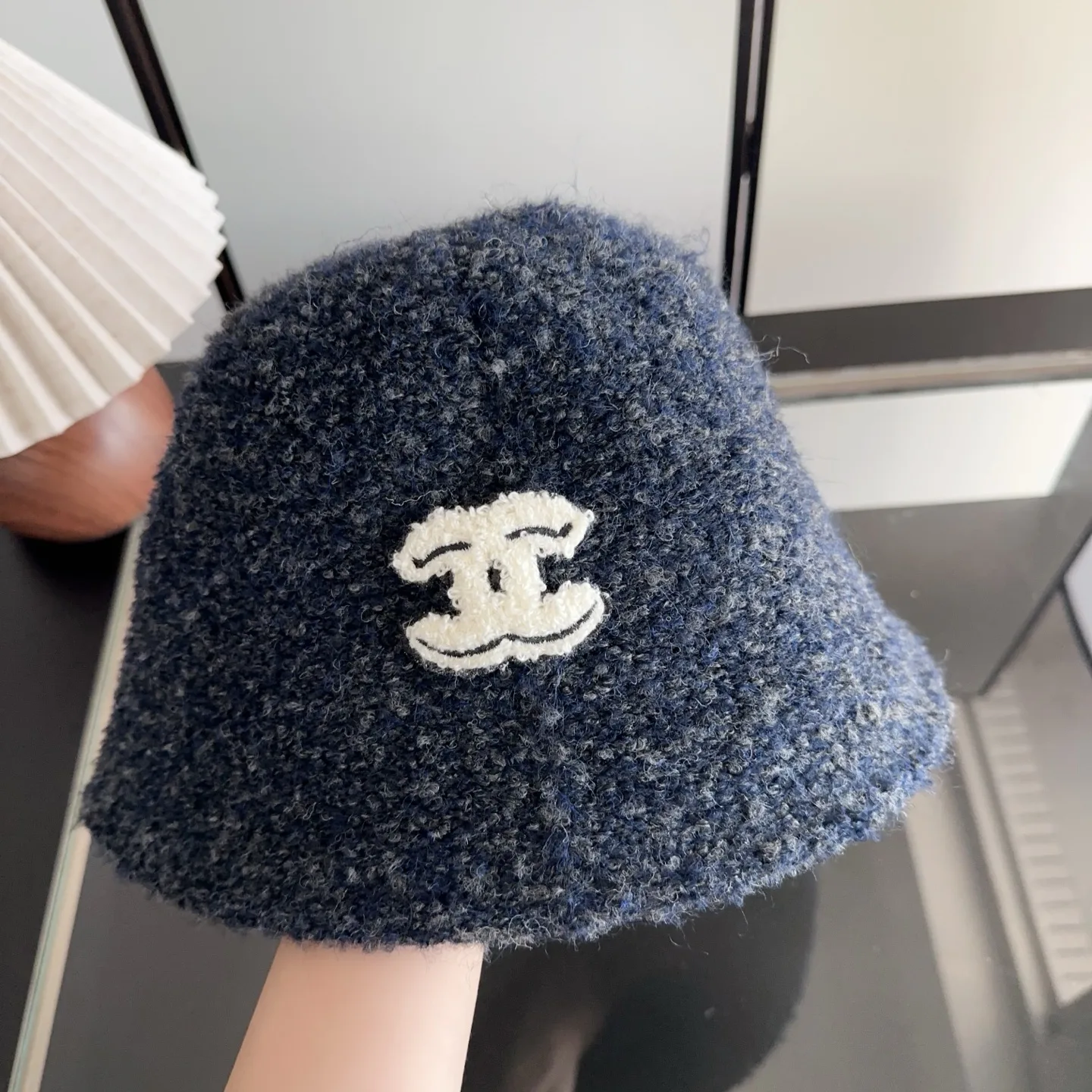 Hats CHANEL 18105708