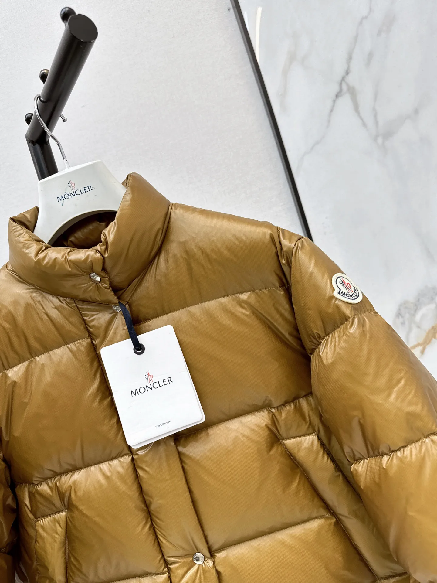 Куртки И Пуховики Женские Moncler 18657331