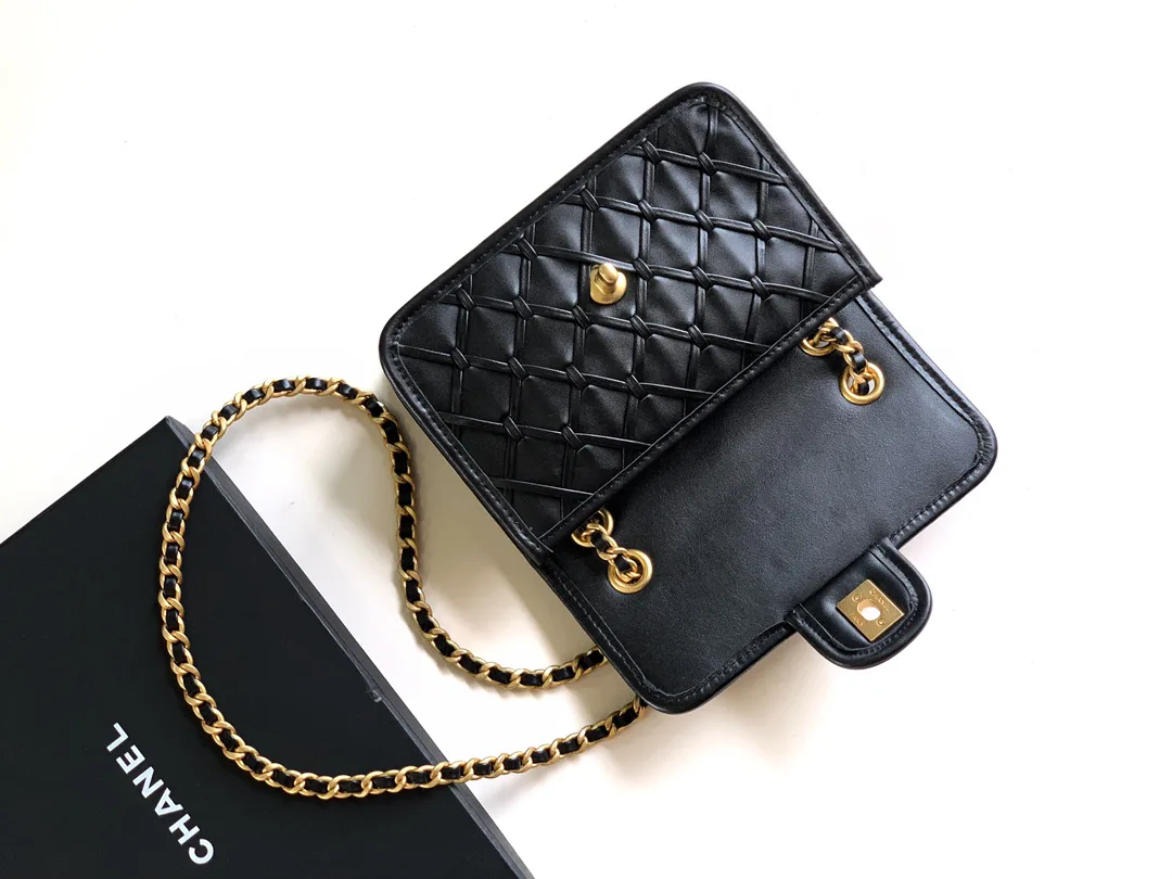 Классические Сумки Женские Chanel 18588860