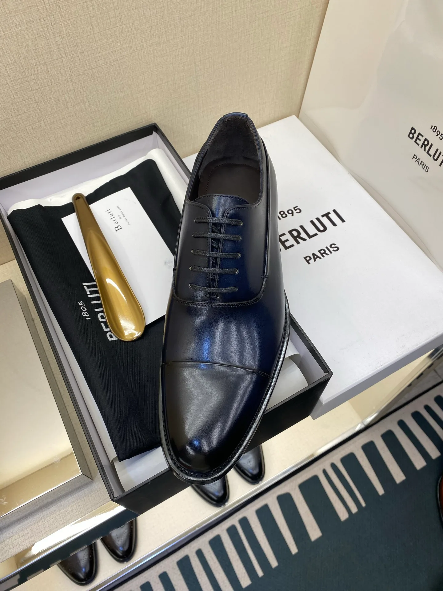 Men's Loafers And Dress Shoes BERLUTI 17971769
