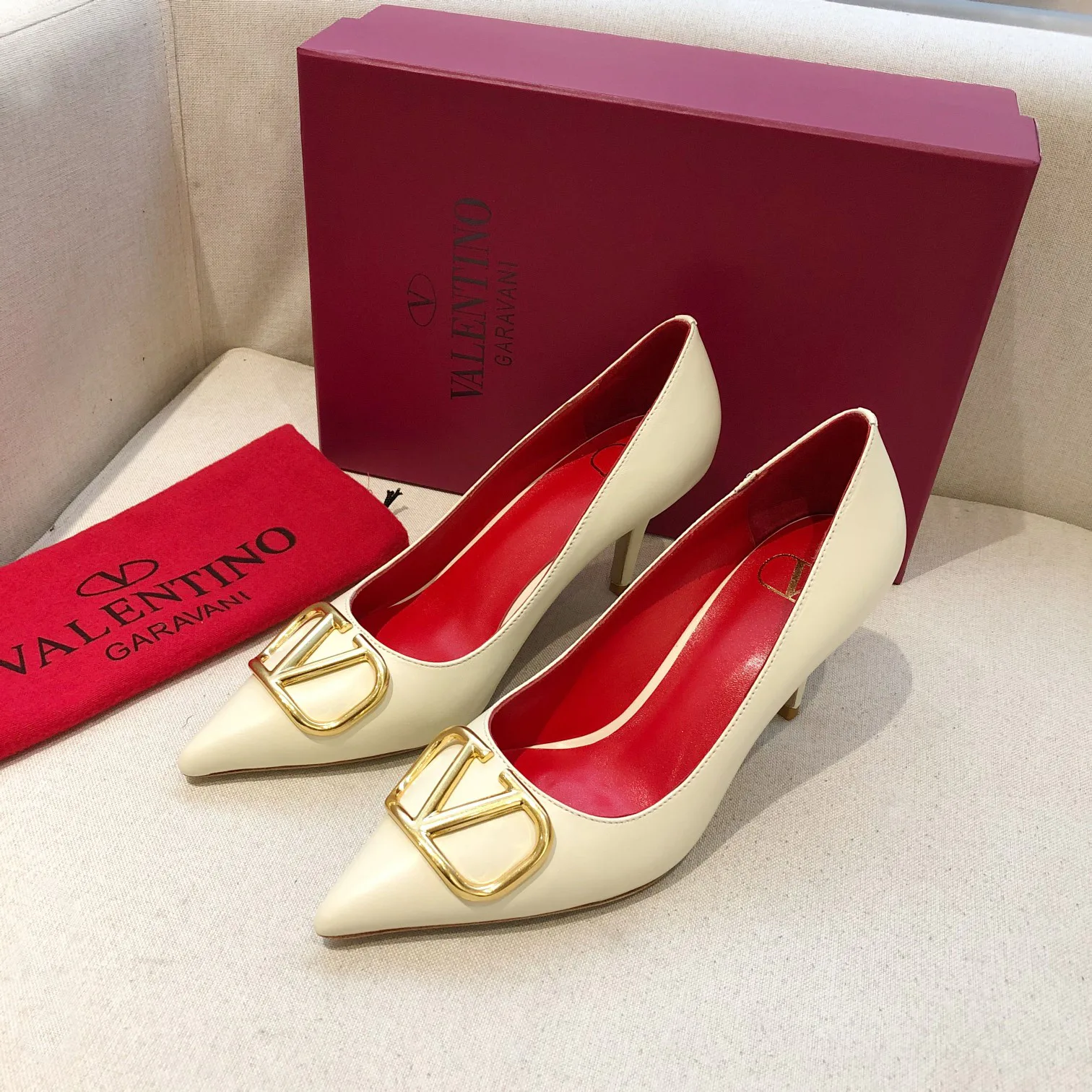 Women's Heels VALENTINO 17956865