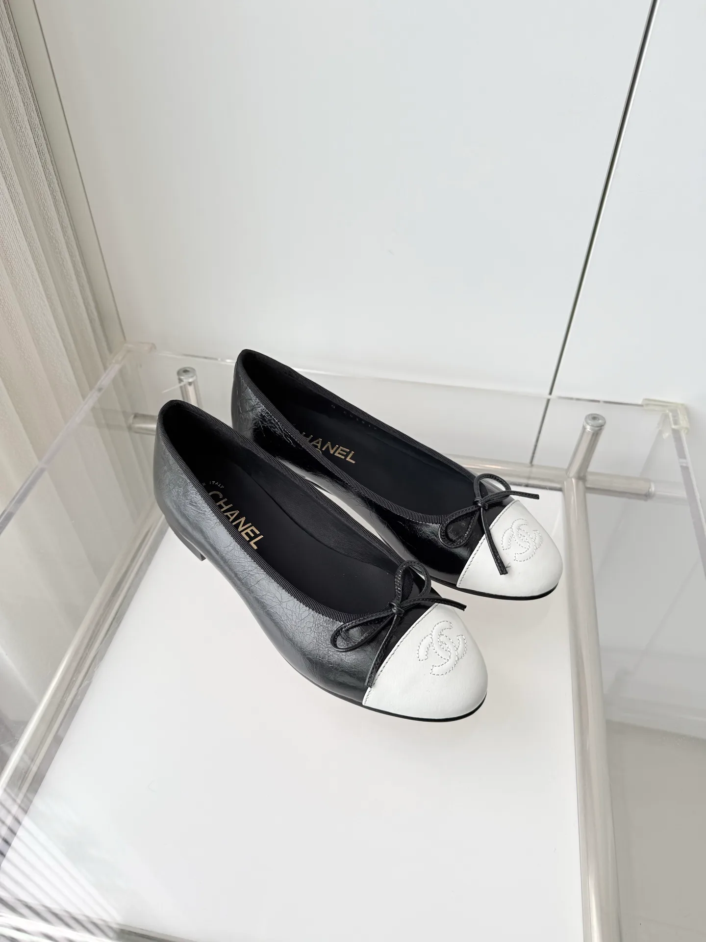 Women's Ballet Flats CHANEL 18120824