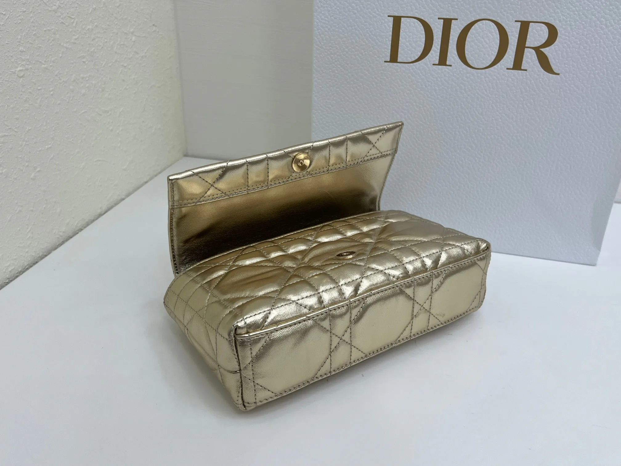 Women's Classic Handbags CHRISTIAN DIOR 17463893