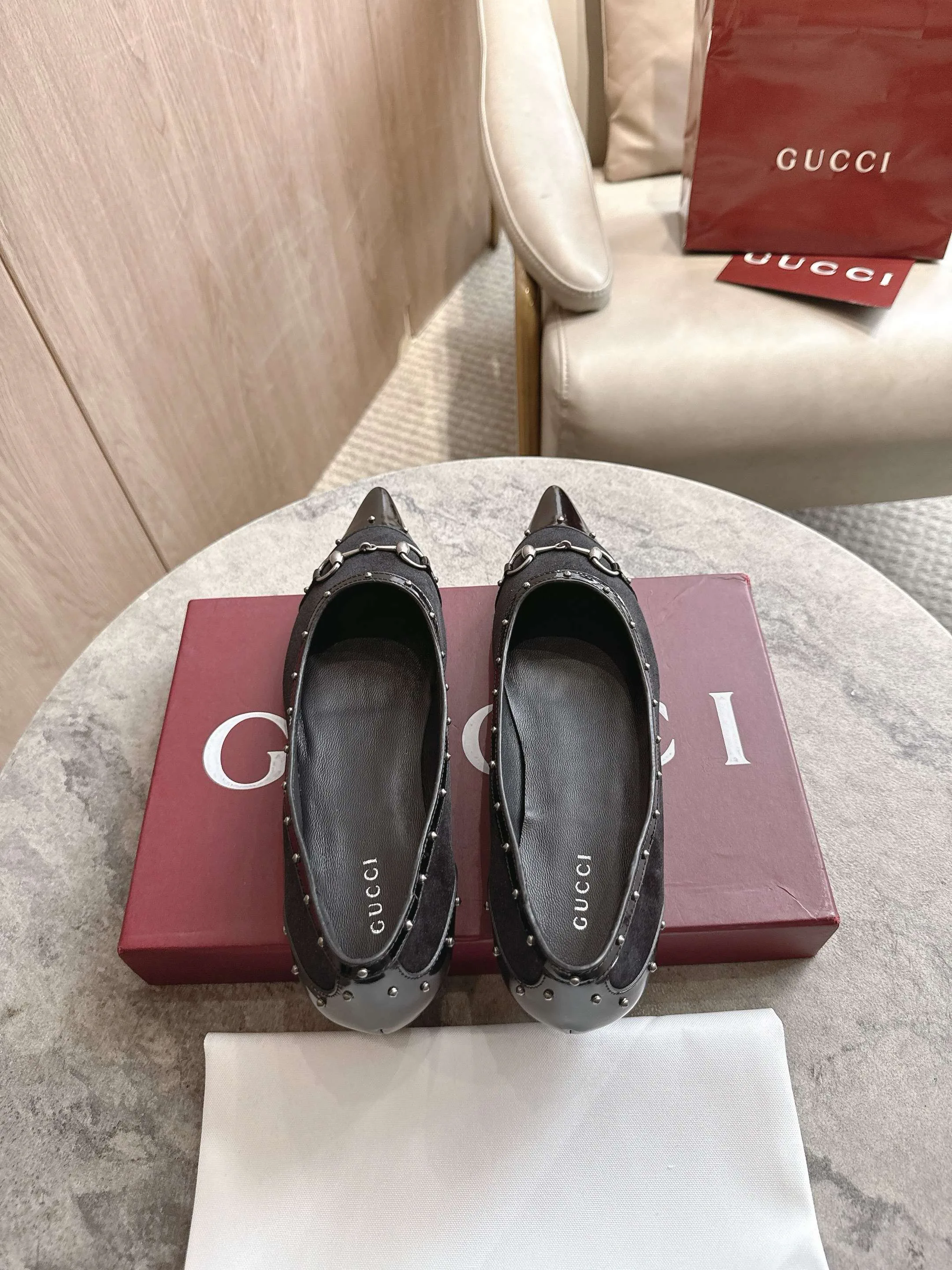 Women's Ballet Flats GUCCI 17371692