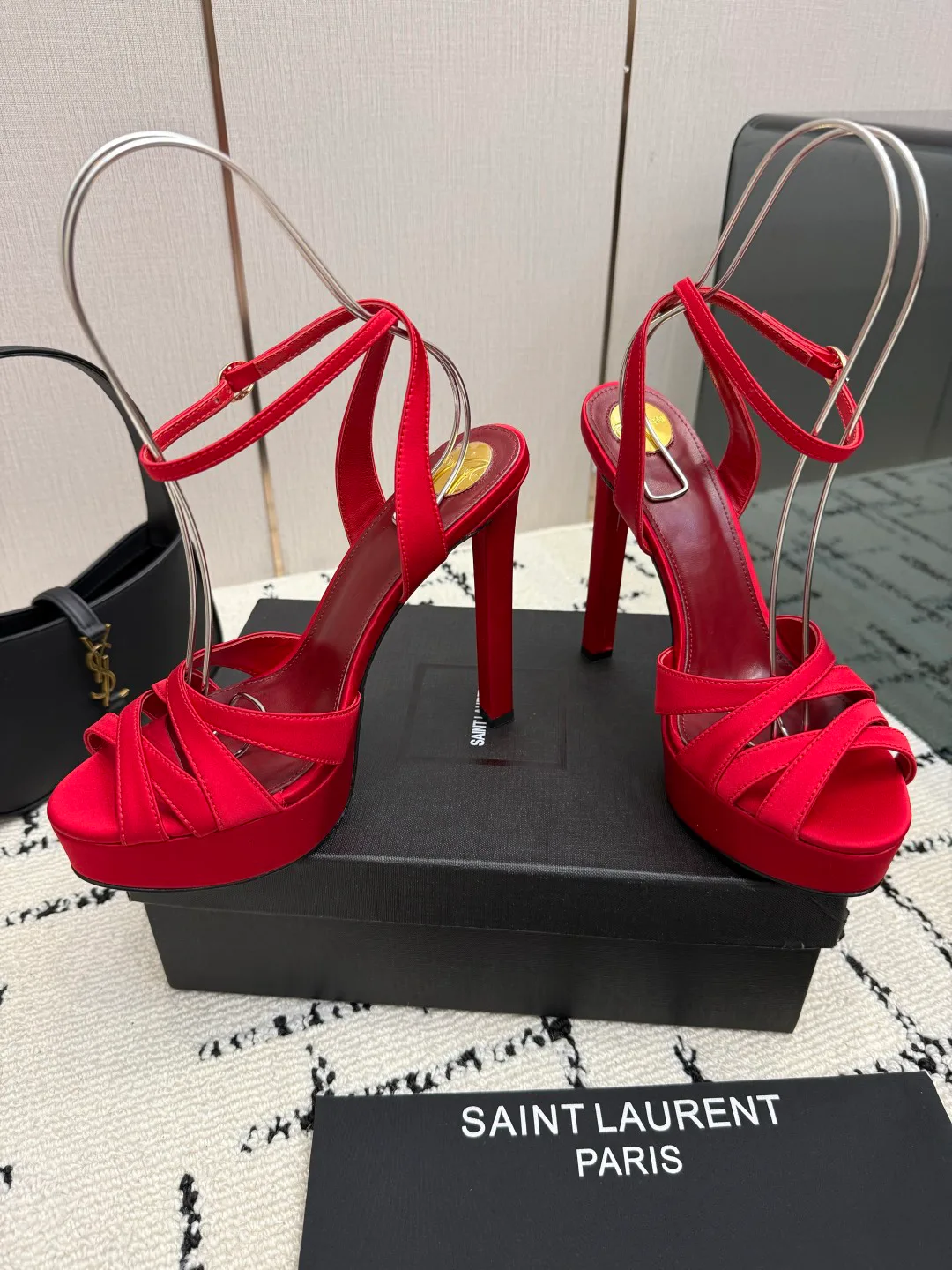 Women's Open-Toe Sandals SAINT LAURENT 18049030