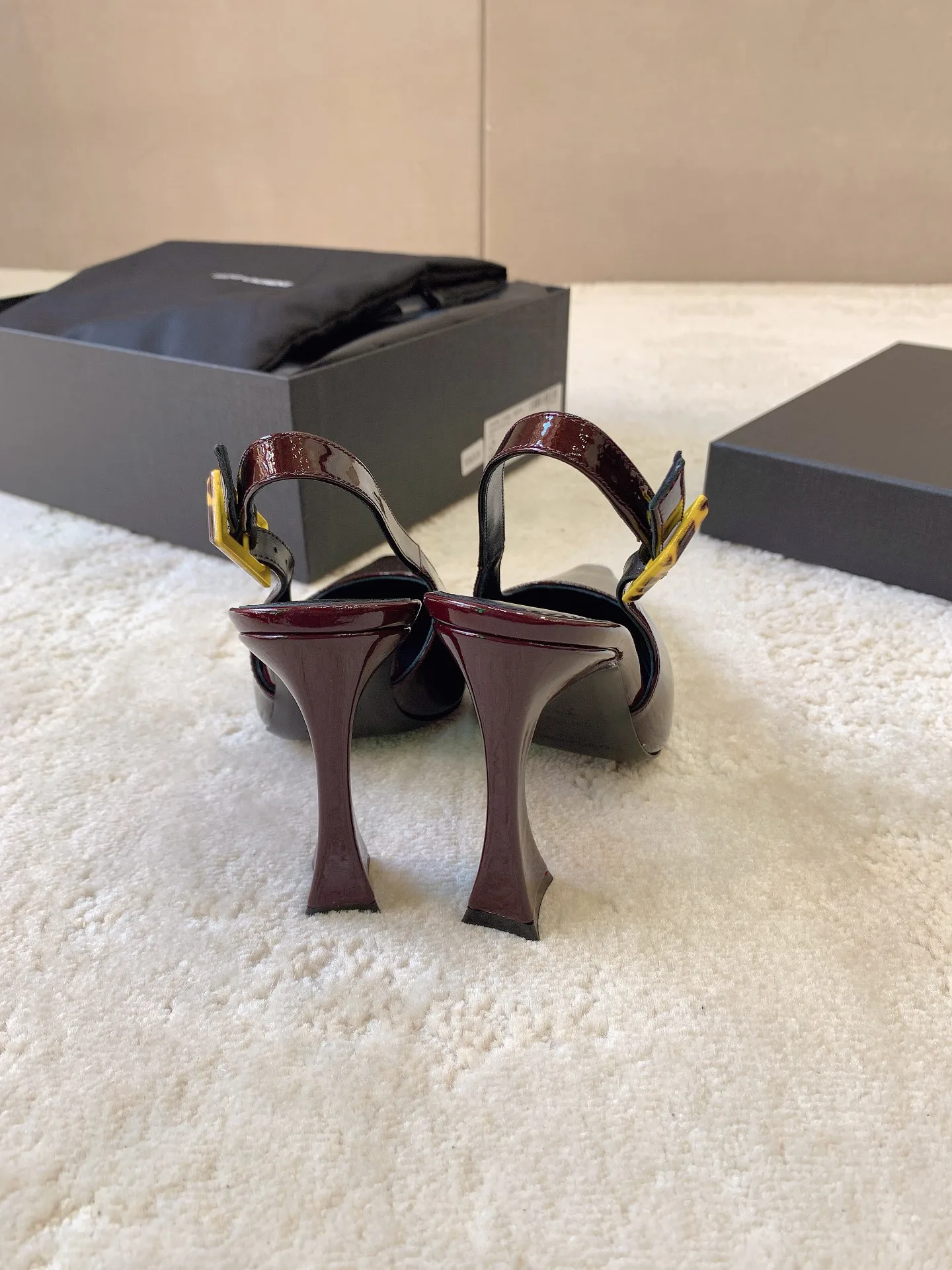 Women's Heels SAINT LAURENT 17431952
