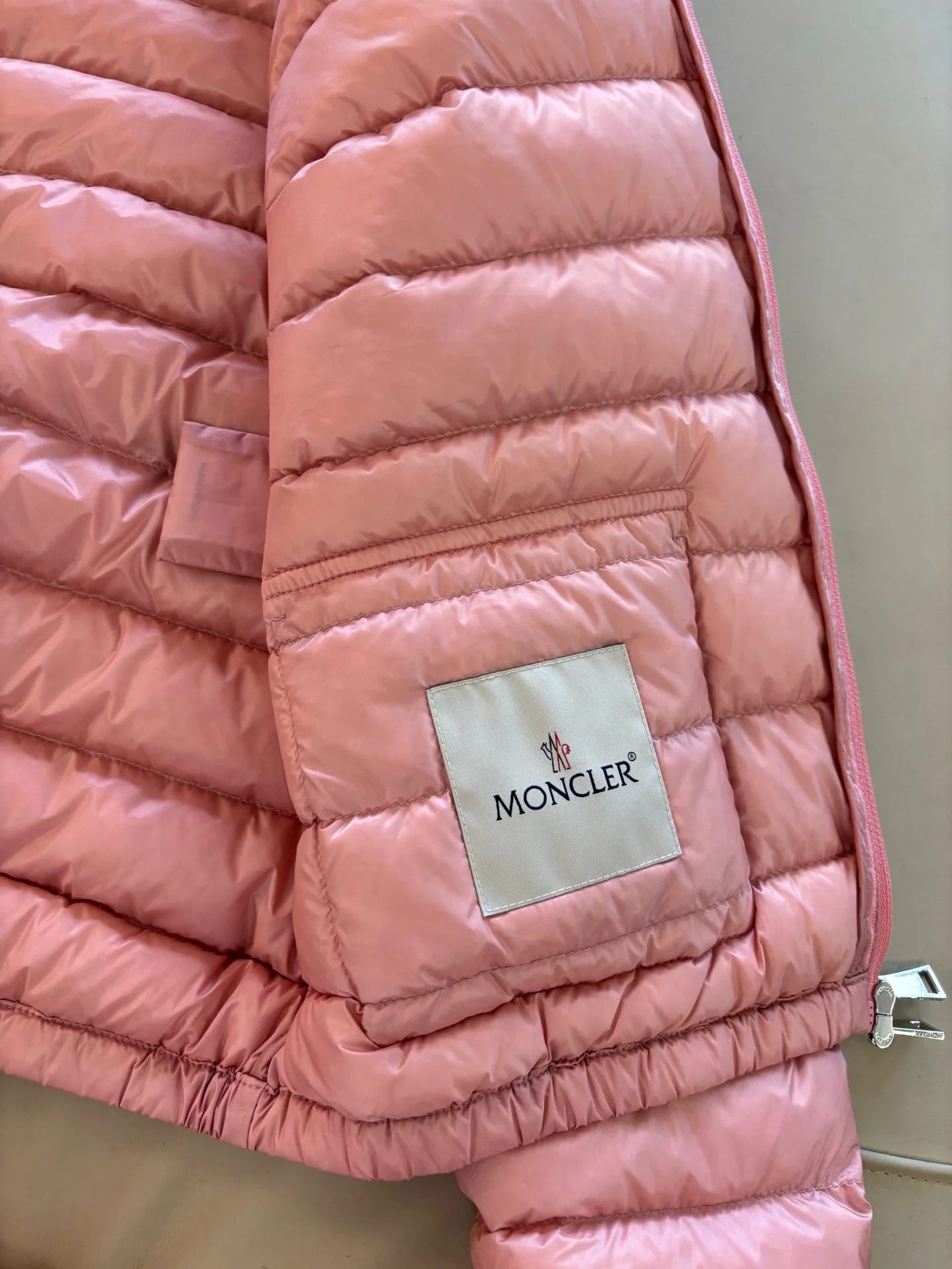 Women's Jackets And Down Jackets MONCLER 17973764