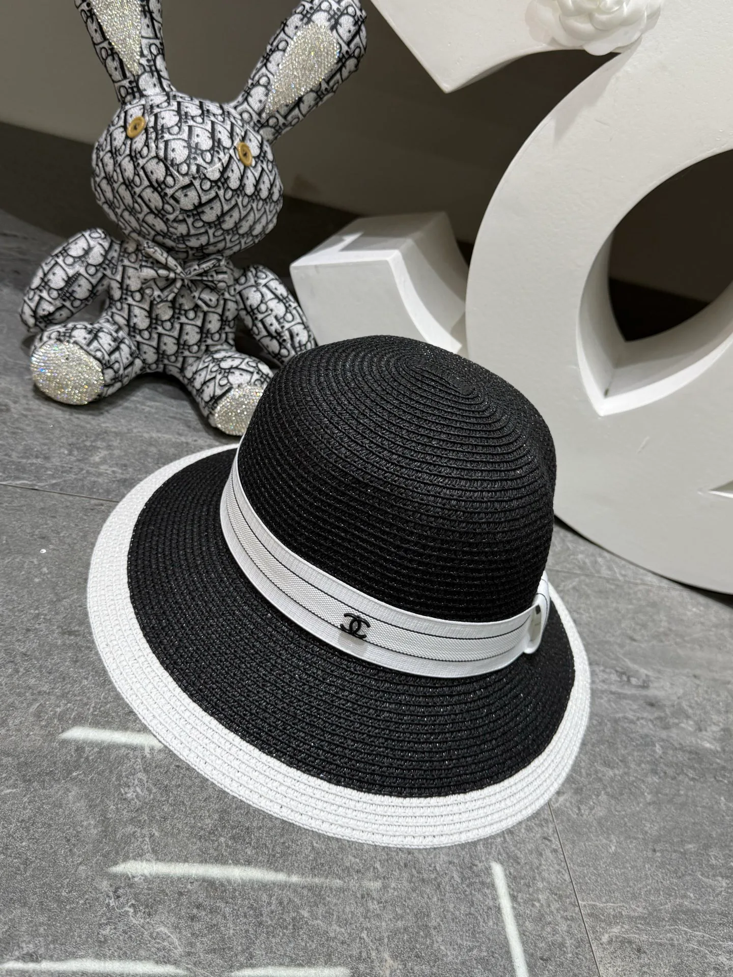 Hats CHANEL 17810495