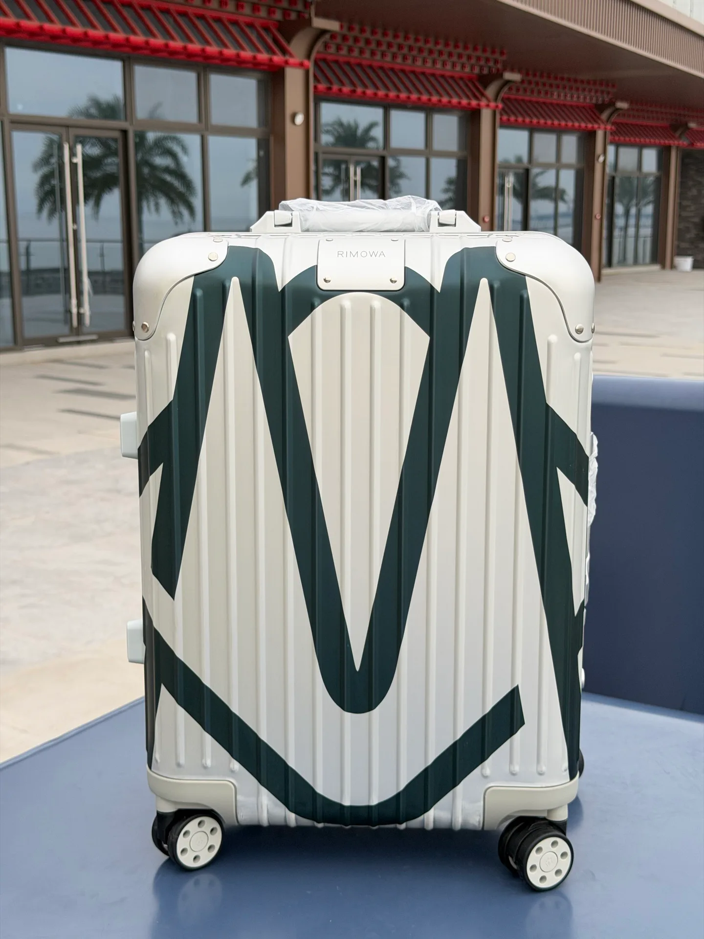 Suitcases RIMOWA 17802706