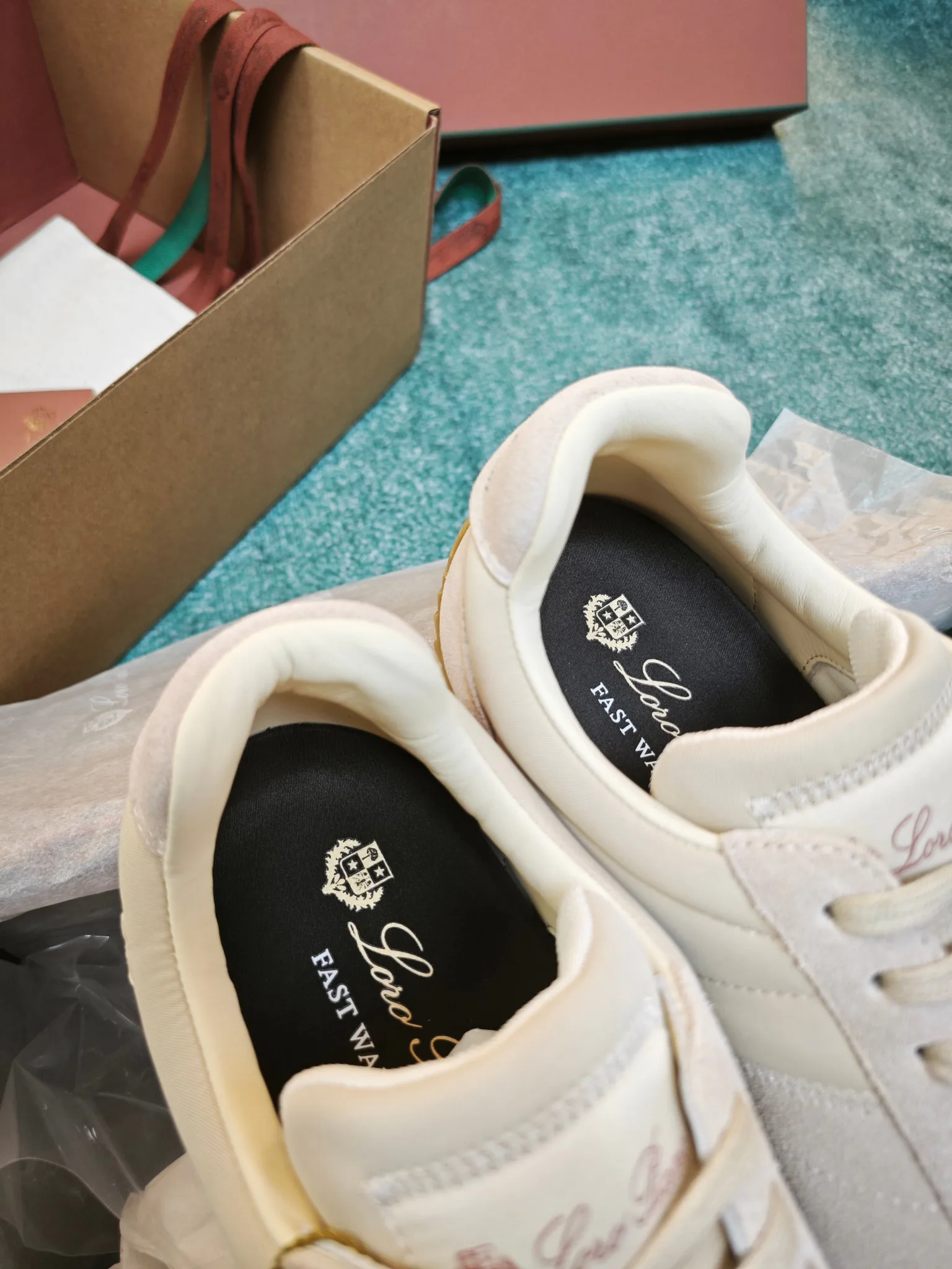 Women's Sneakers LORO PIANA 17882519