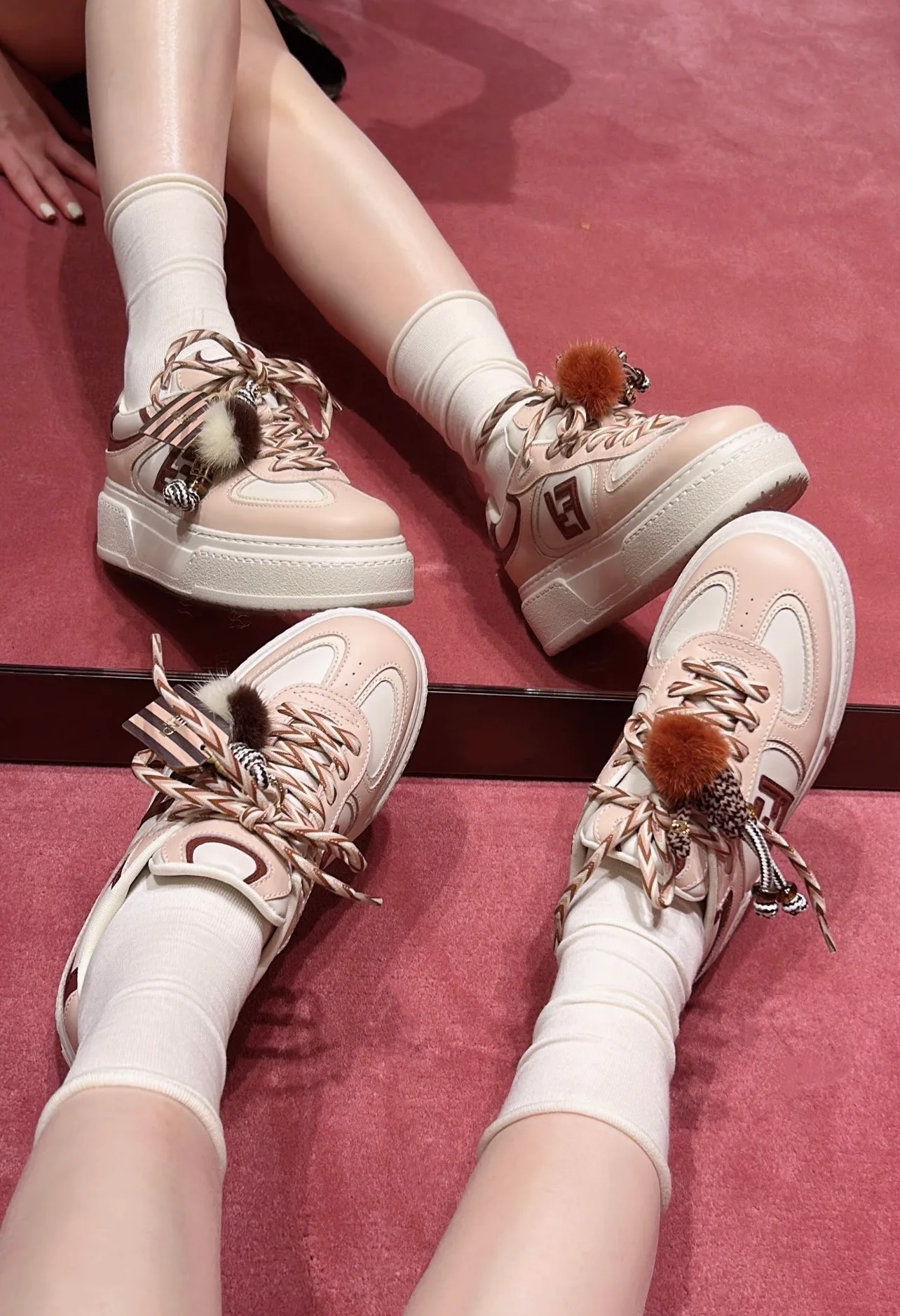 Women's Sneakers FENDI 18080496